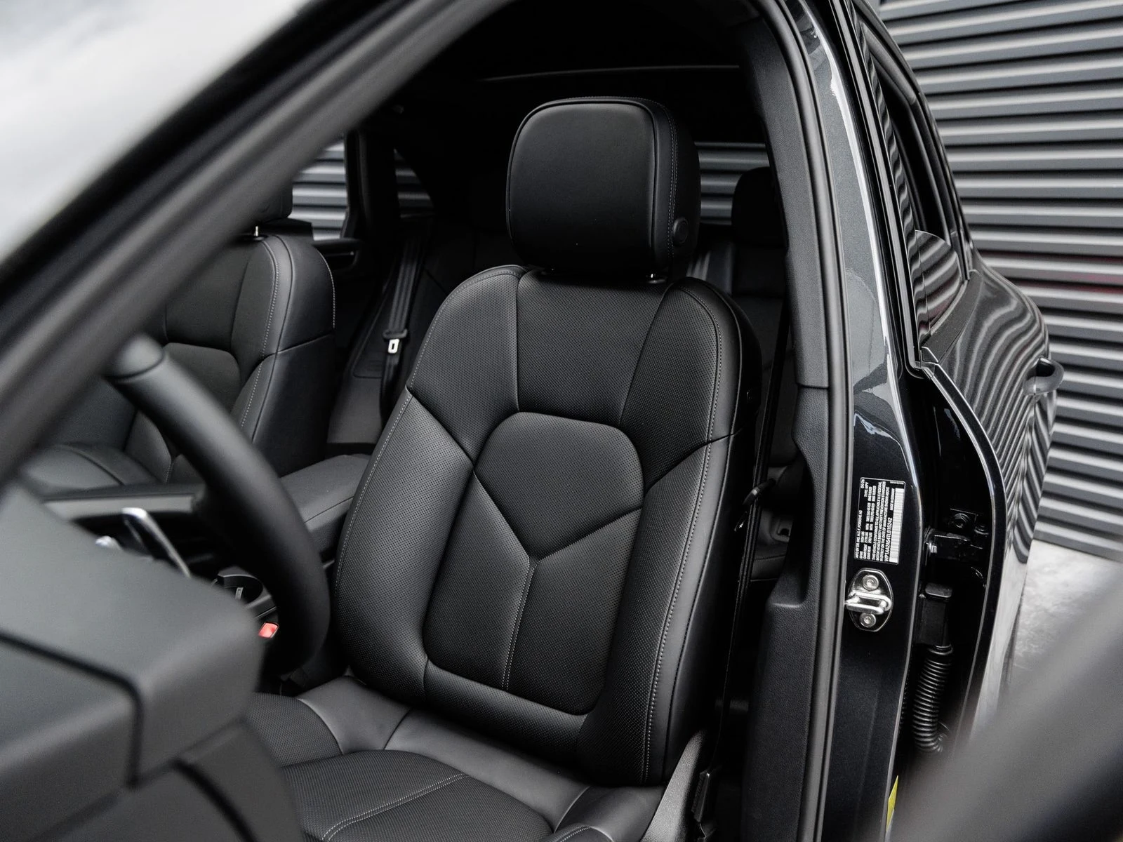 2026 Porsche Macan (95B), 5/20