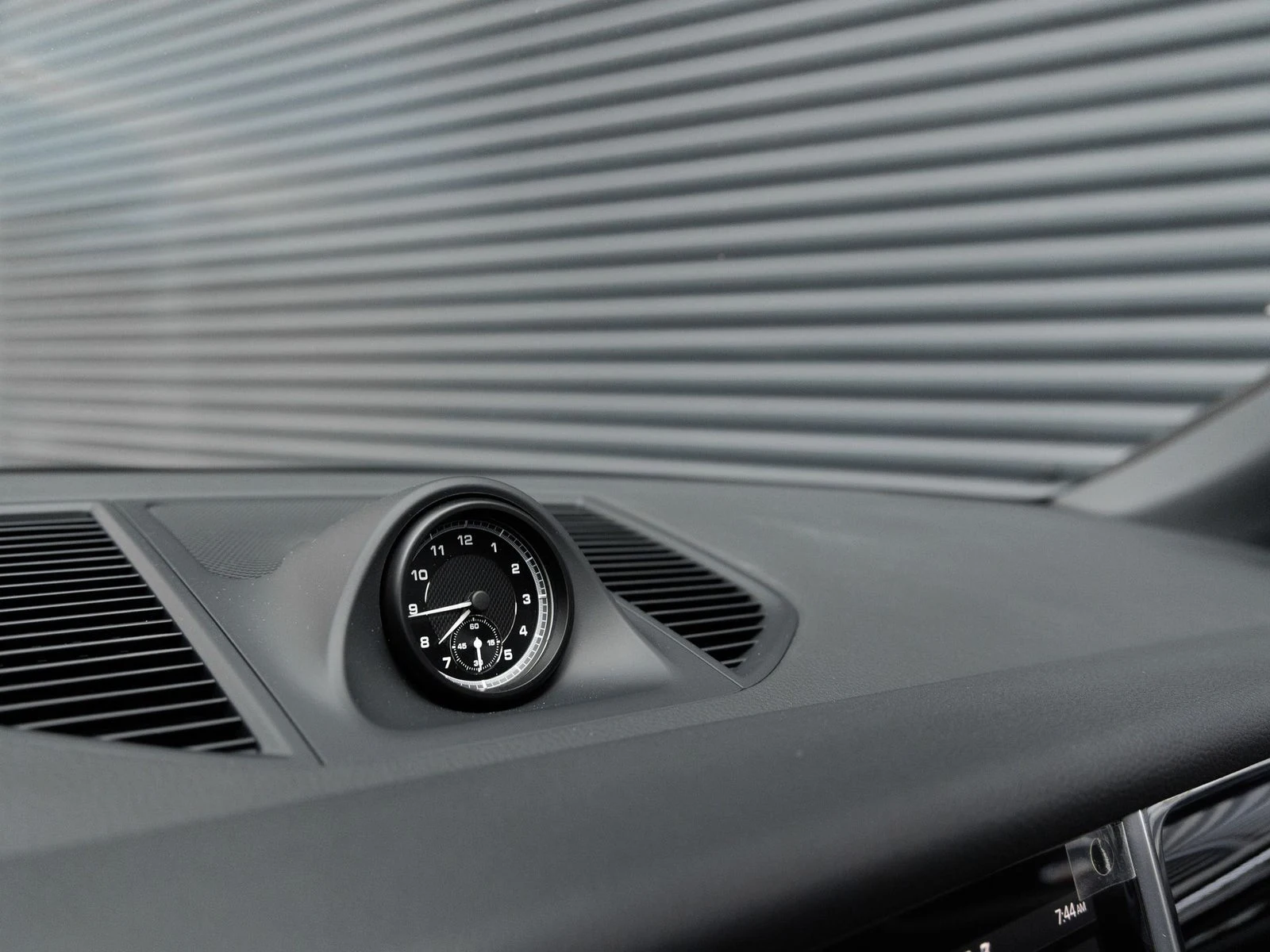 2026 Porsche Macan (95B), 19/20
