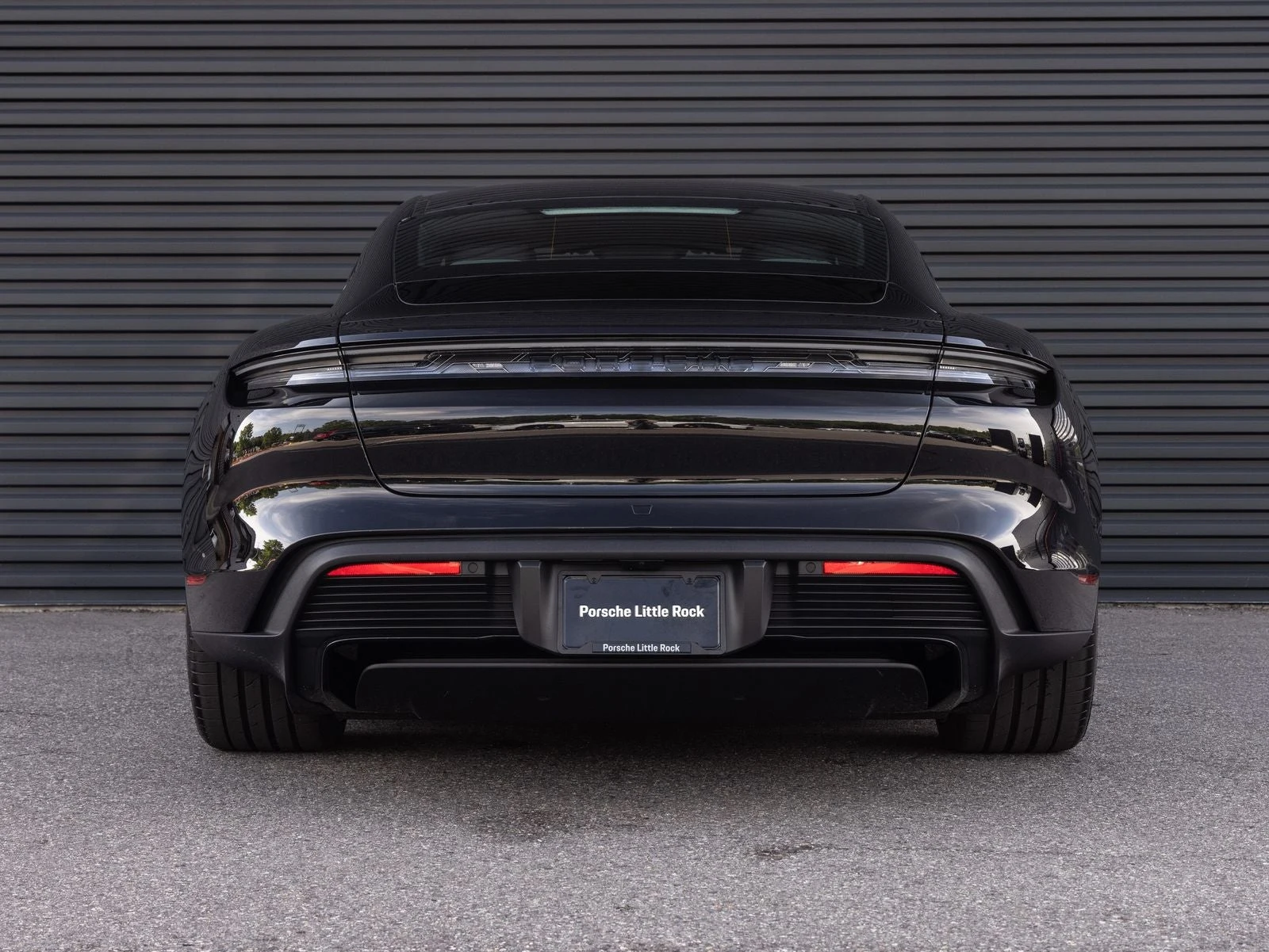 2026 Porsche Taycan 4 Black Edition (2025 Update), 6/20