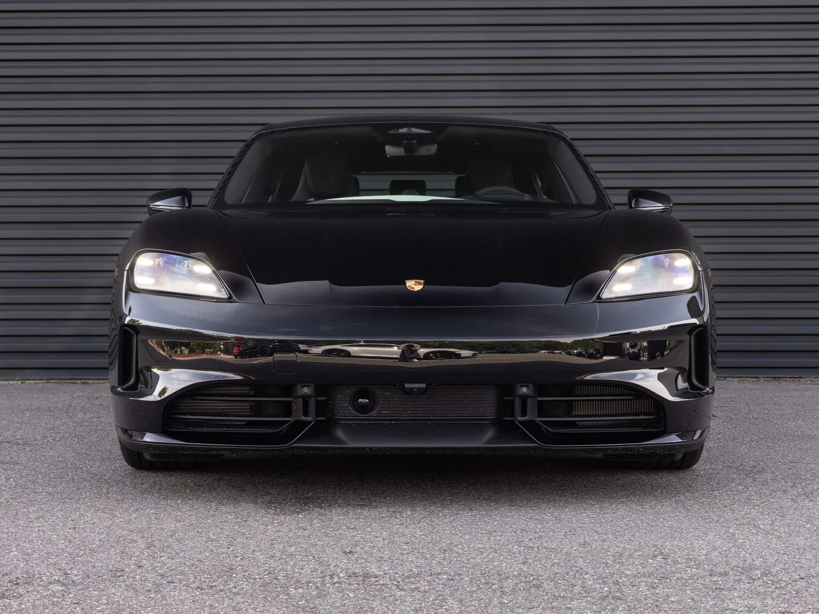 2026 Porsche Taycan 4 Black Edition (2025 Update), 7/20