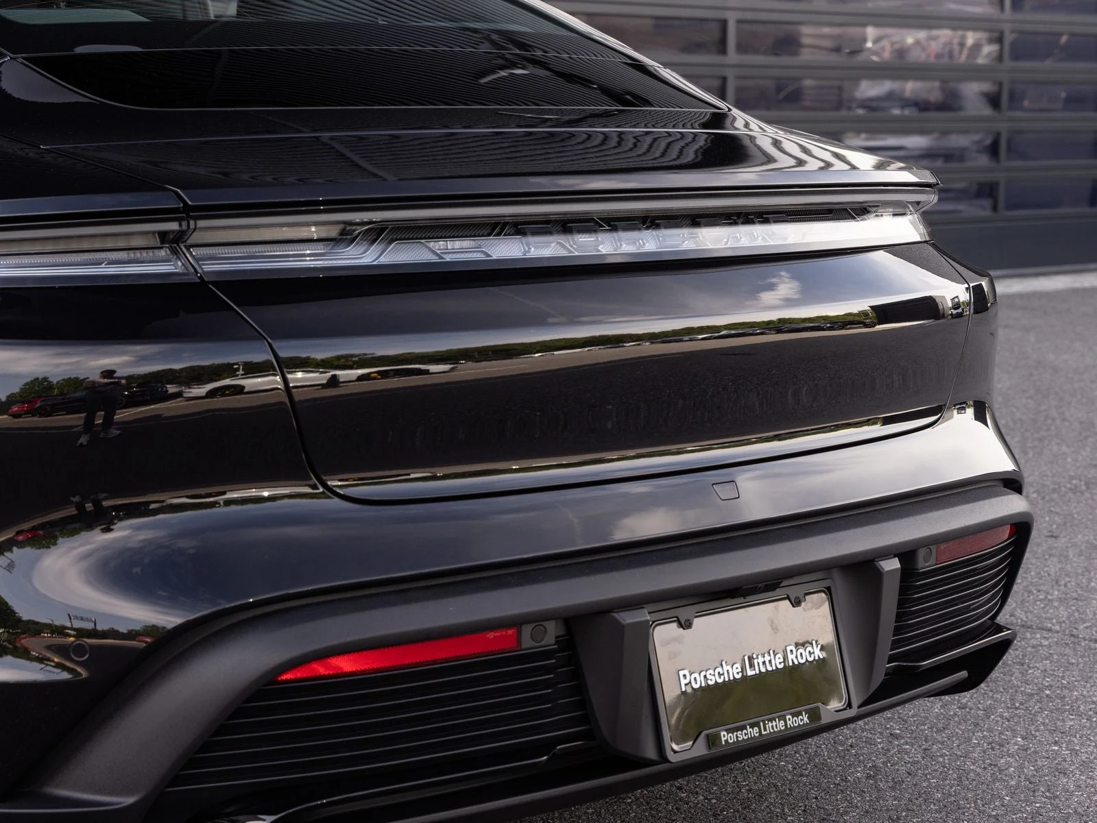 2026 Porsche Taycan 4 Black Edition (2025 Update), 12/20
