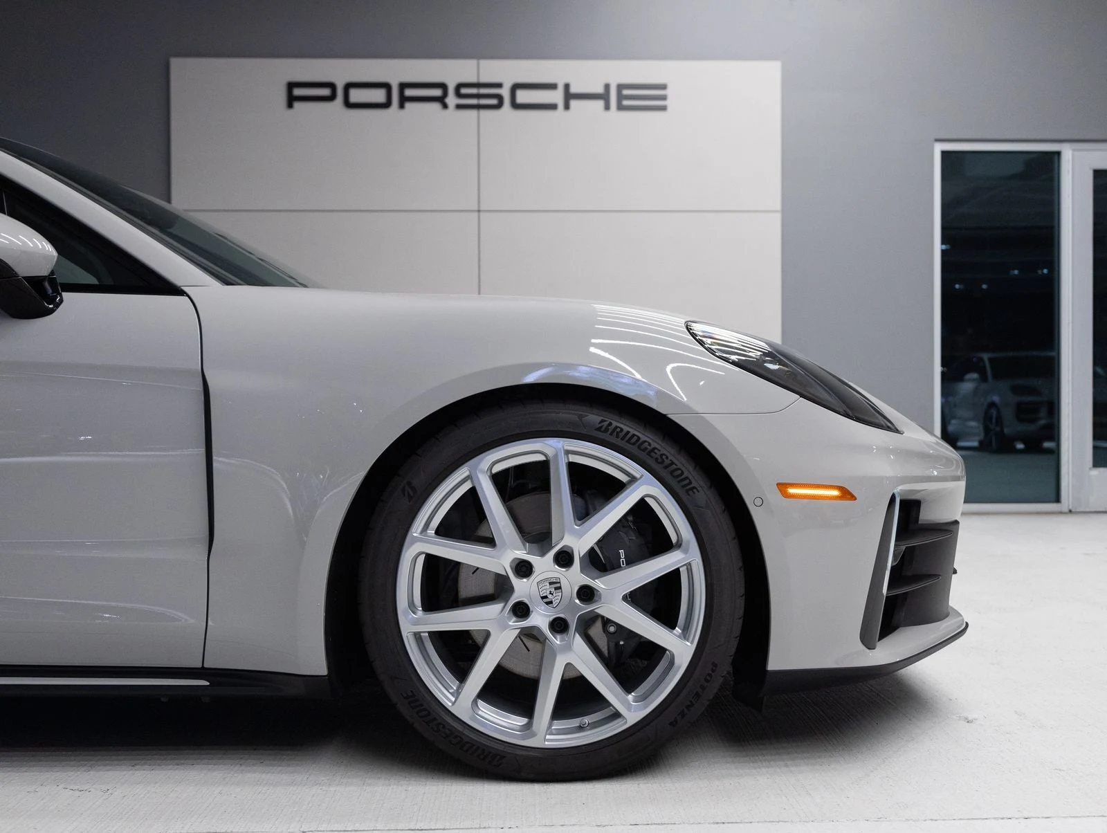 2026 Porsche Panamera 4 (976), 11/20