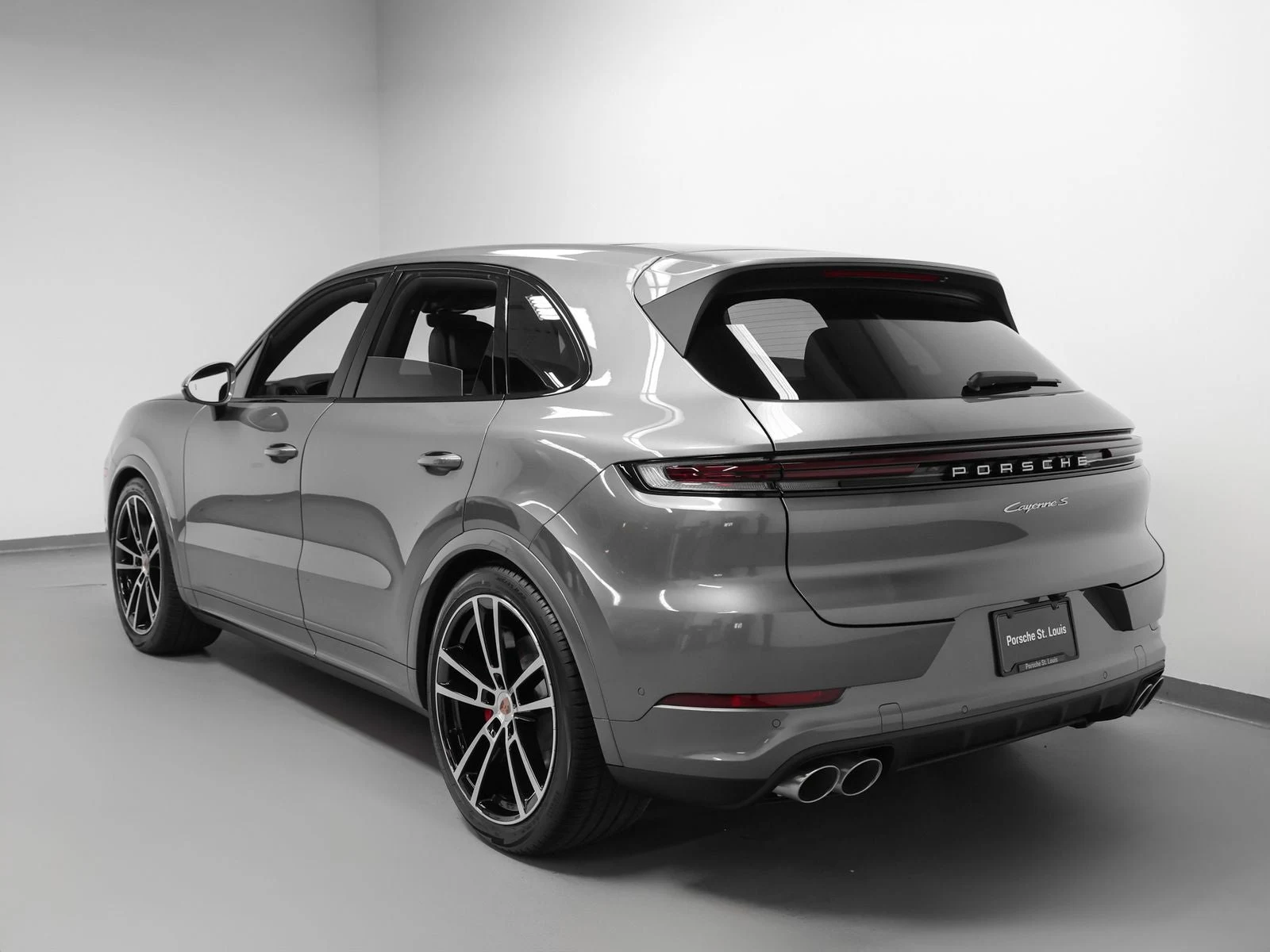 2026 Porsche Cayenne S (3rd Generation), 3/20