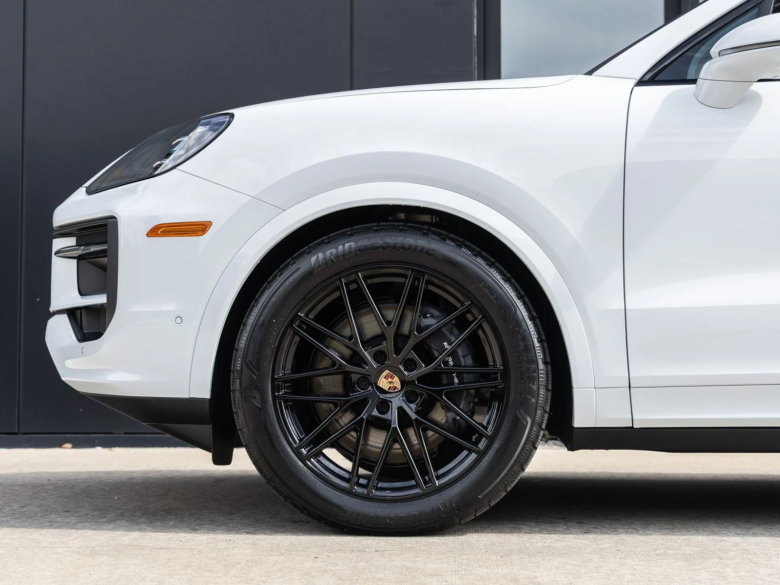 2026 Porsche Cayenne Coupé (3rd Generation), 13/20