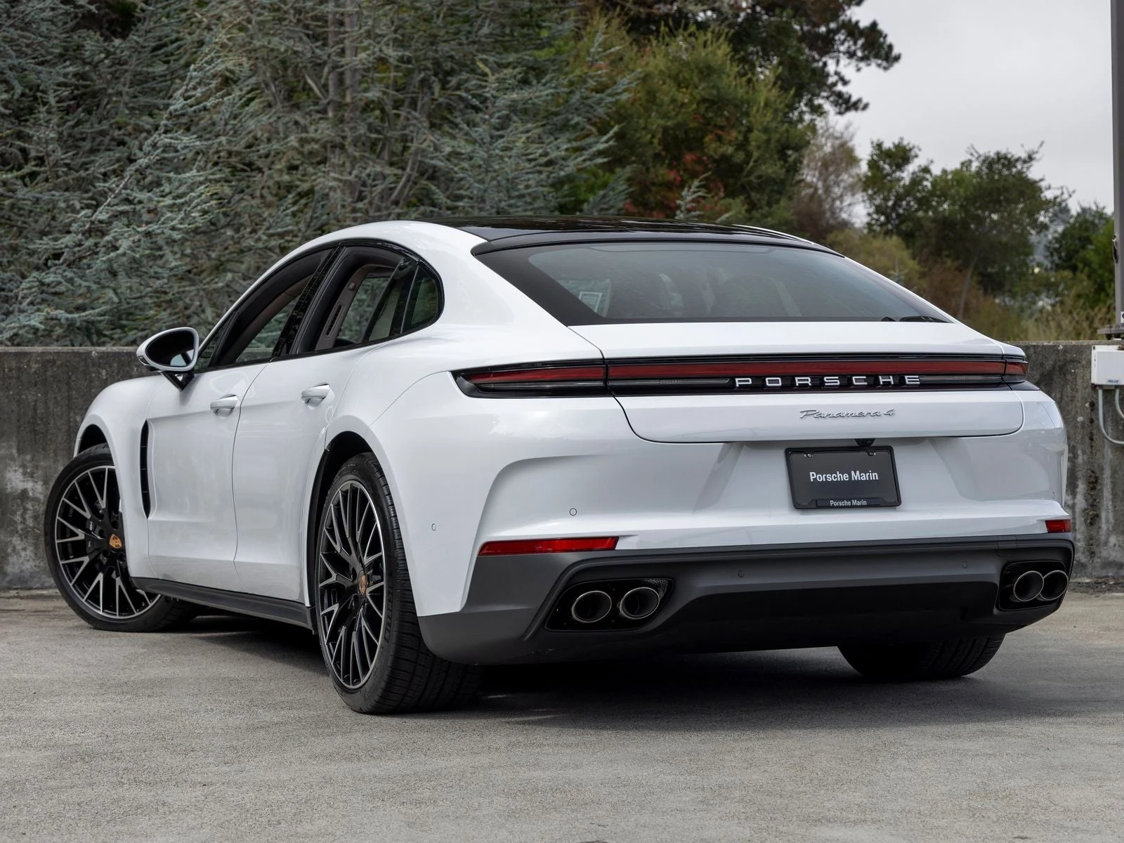2026 Porsche Panamera 4 (976), 3/20