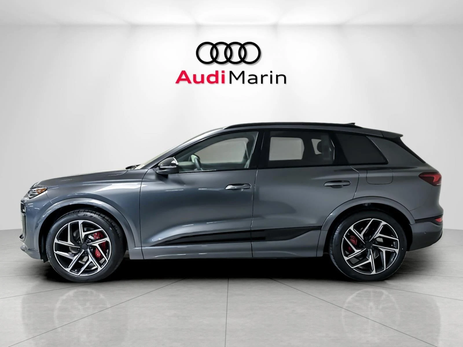 2027 Audi SQ6 e-tron Premium Plus, 2/20
