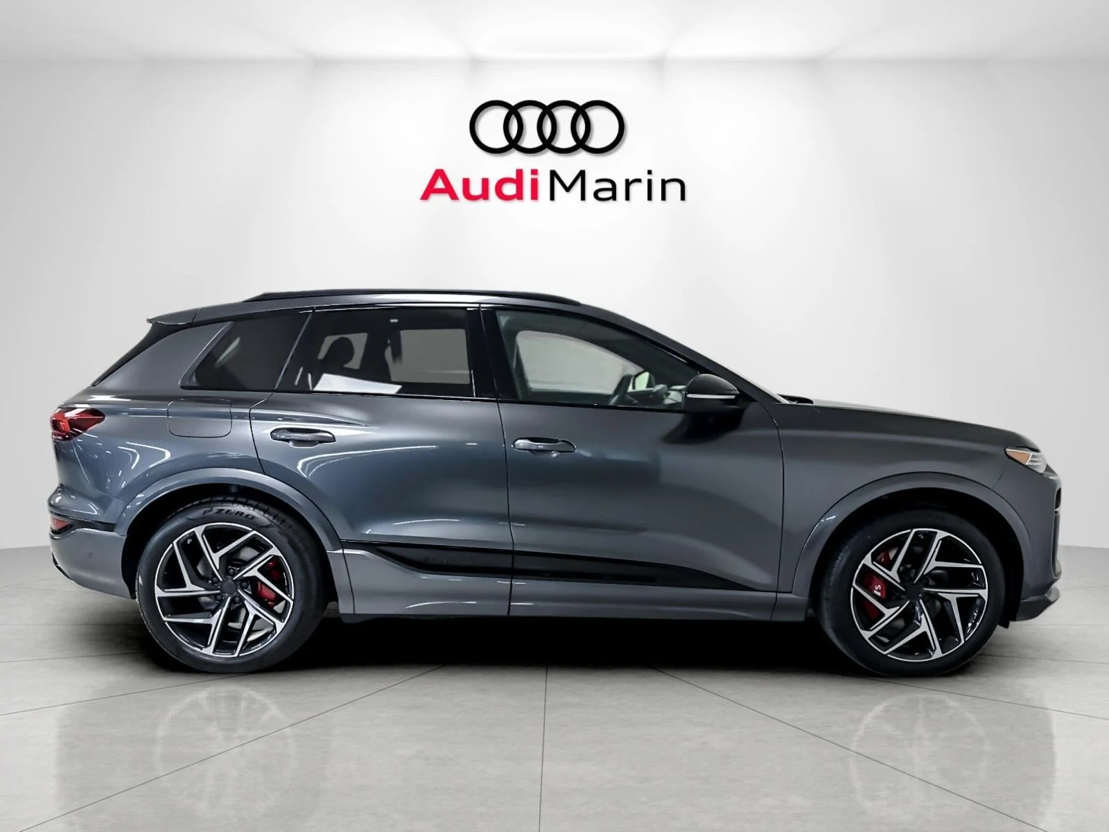 2027 Audi SQ6 e-tron Premium Plus, 6/20