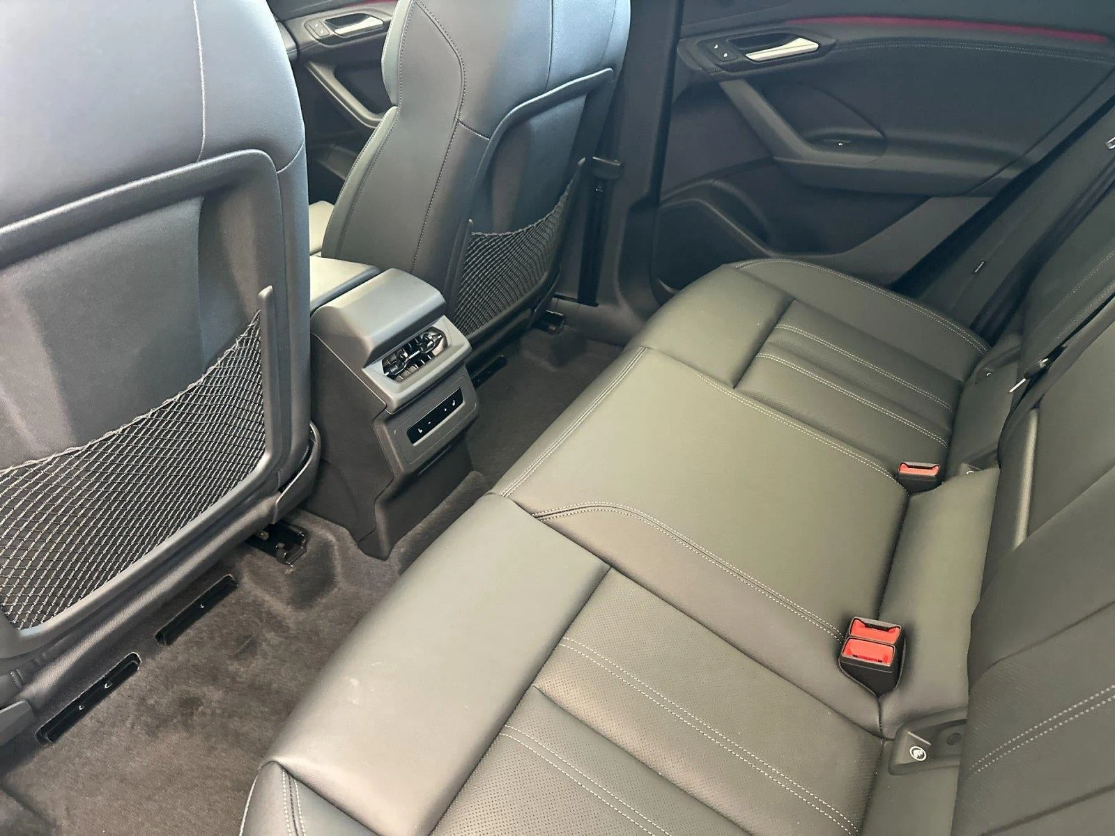 2027 Audi SQ6 e-tron Premium Plus, 11/20