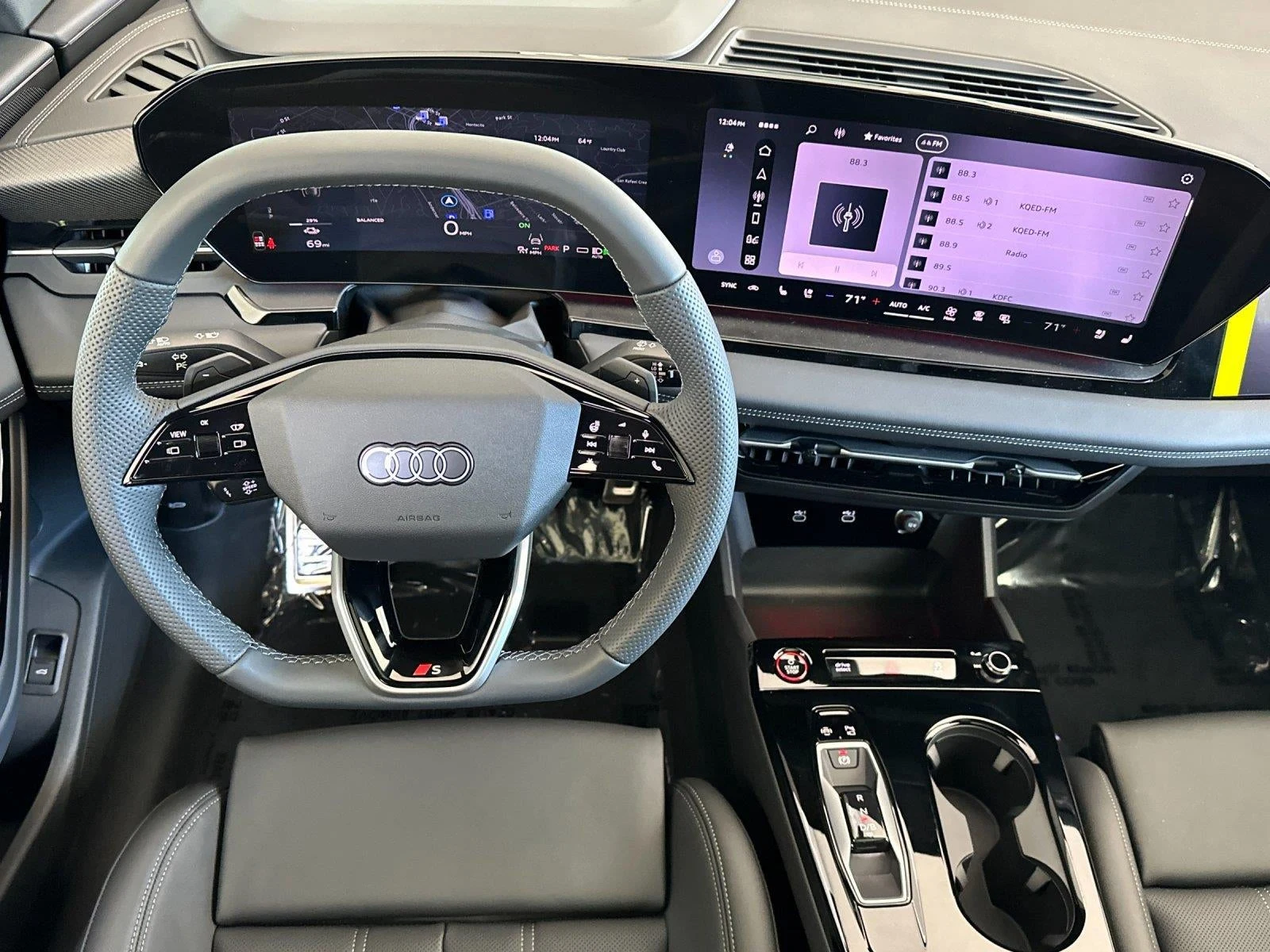 2027 Audi SQ6 e-tron Premium Plus, 13/20