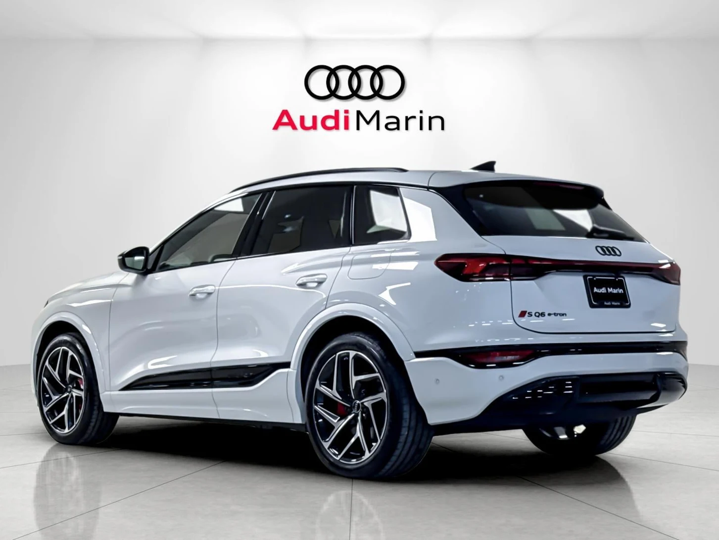 2027 Audi SQ6 e-tron Premium Plus, 3/20