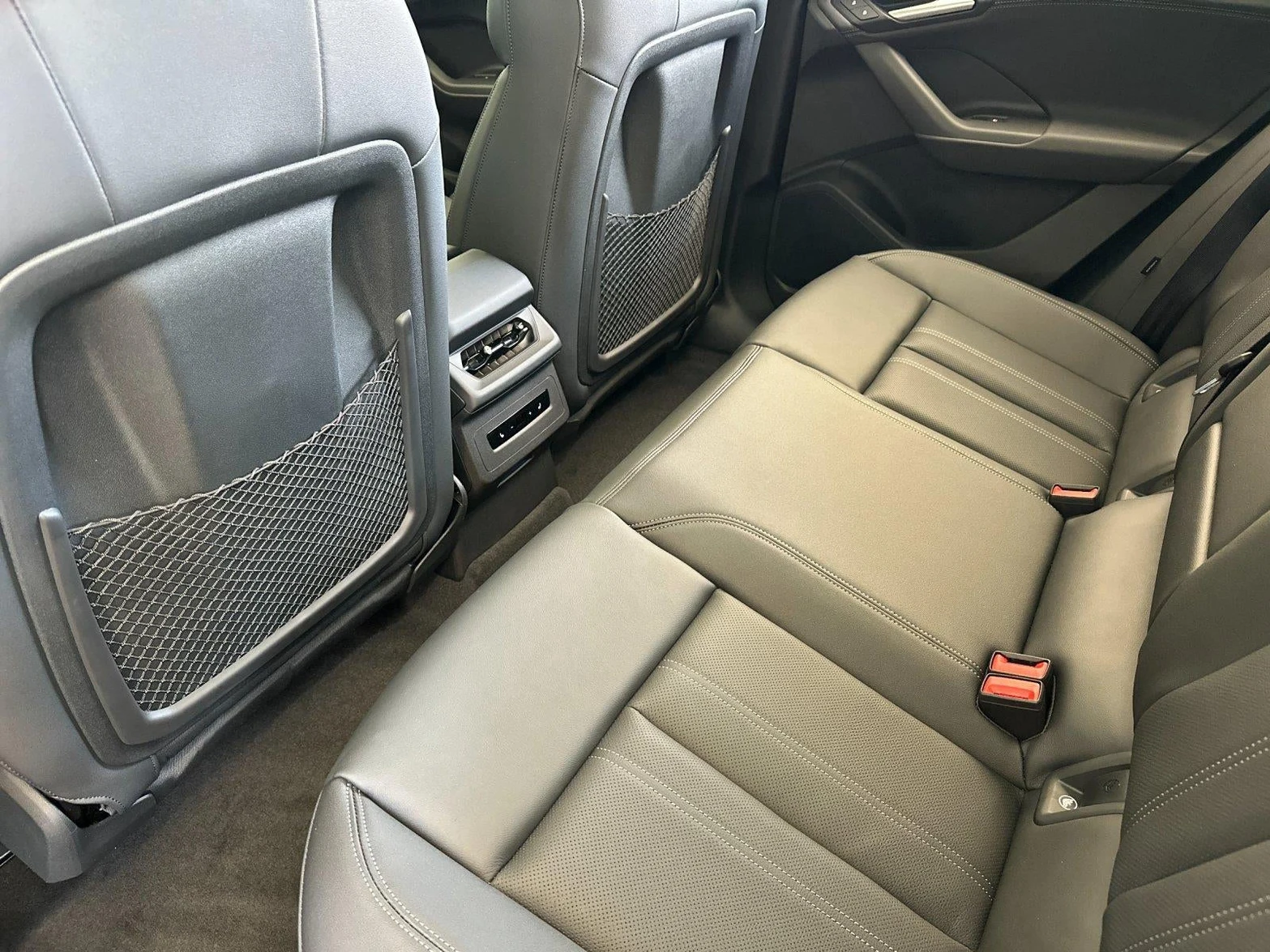 2027 Audi SQ6 e-tron Premium Plus, 11/20