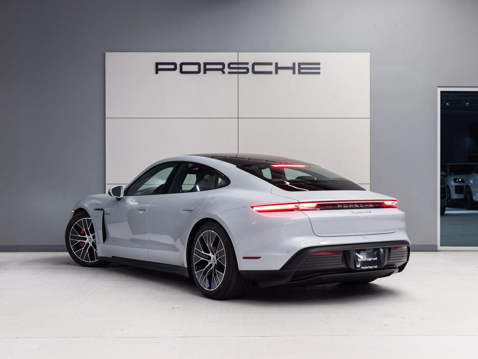 2026 Porsche Taycan 4S (2025 Update), 3/20