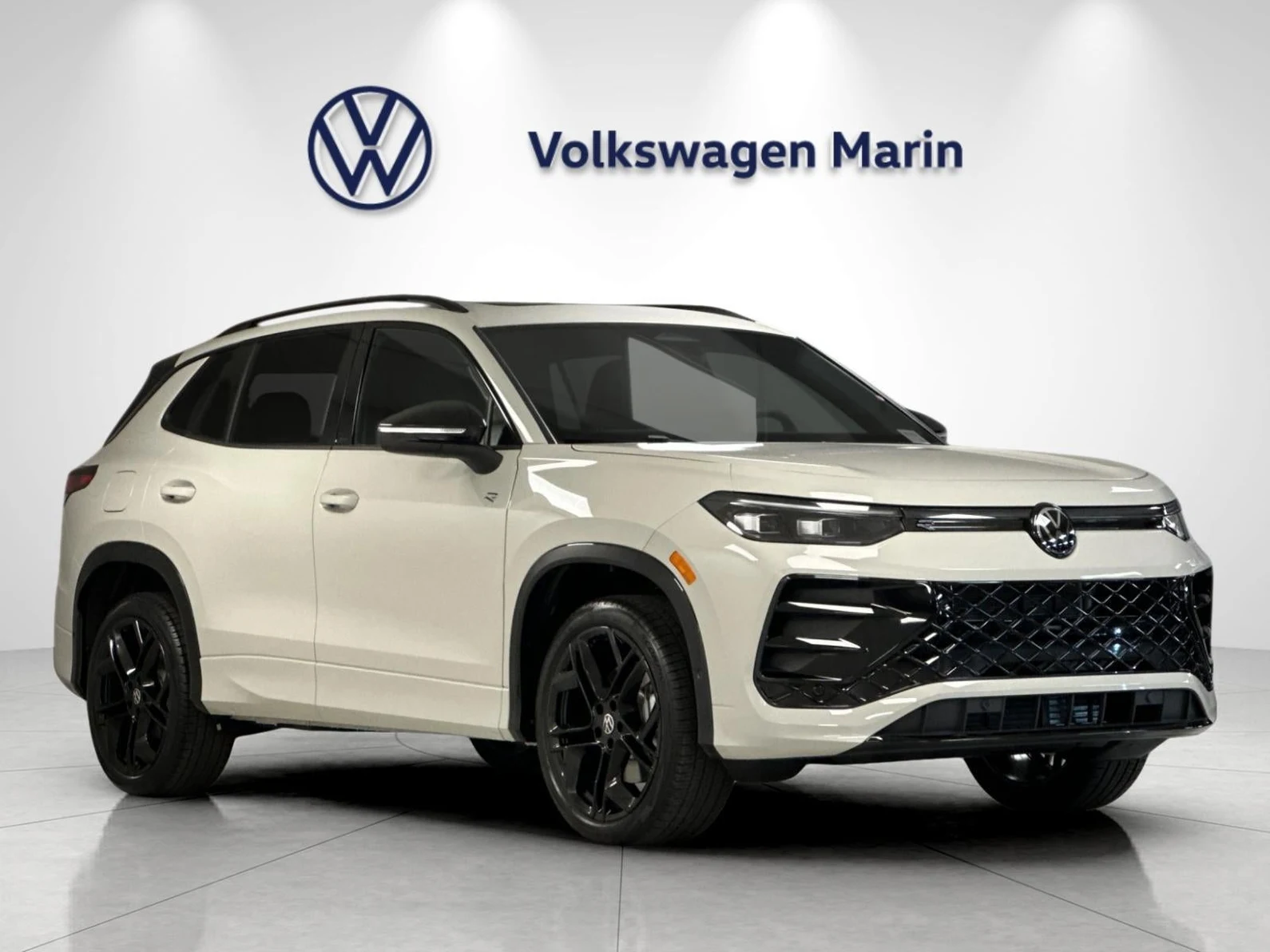 2026 Volkswagen Tiguan SE R-Line Black (3rd Generation North America), 7/20