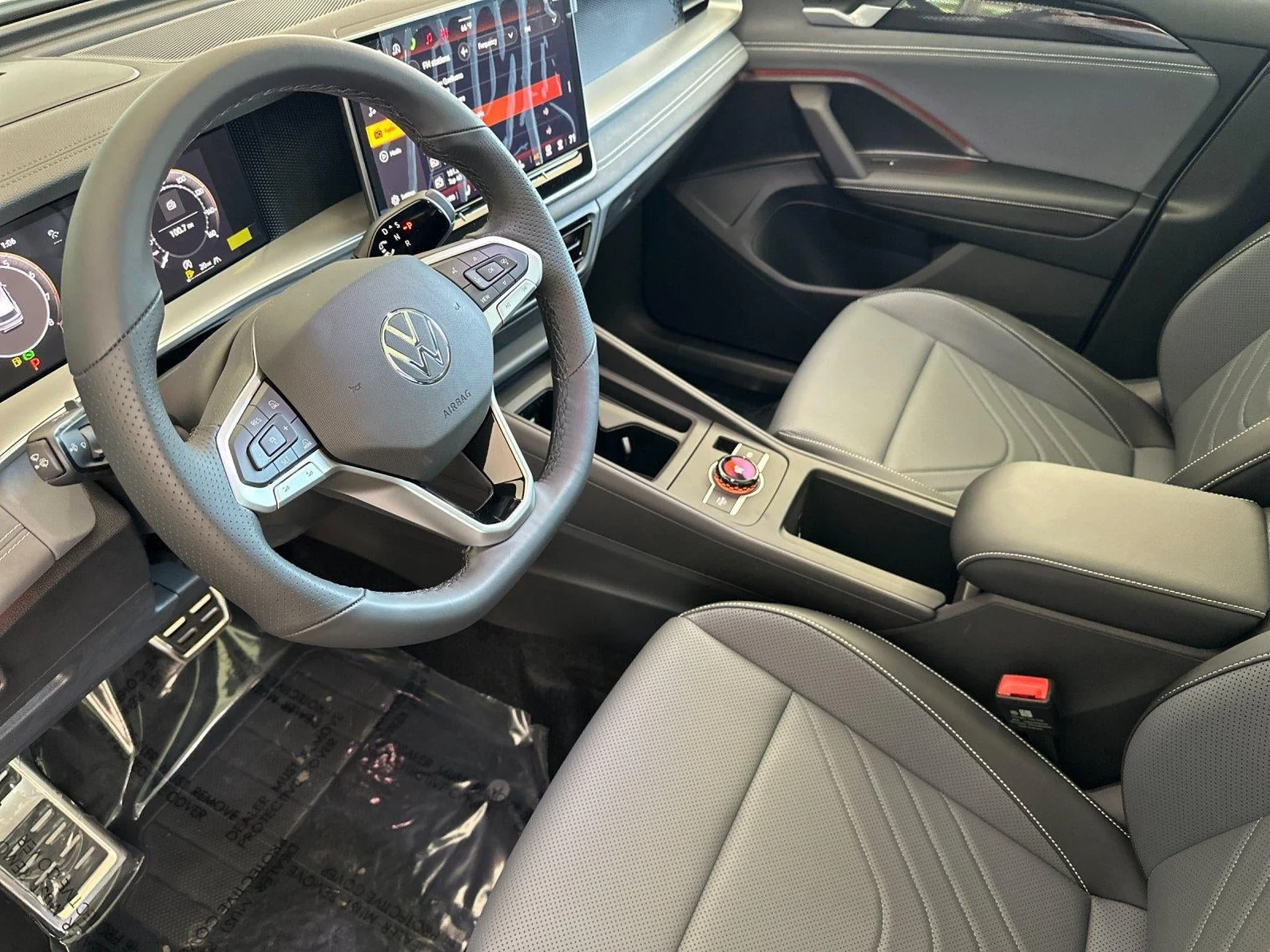 2026 Volkswagen Tiguan SE R-Line Black (3rd Generation North America), 9/20