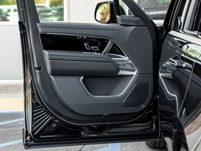 2026 Land Rover Range Rover SE (L460), 12/20