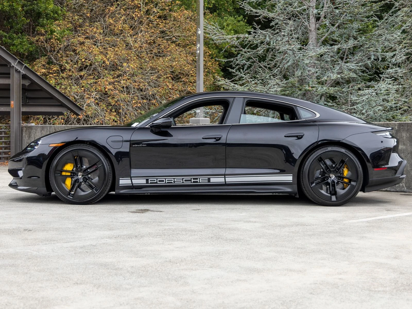 2026 Porsche Taycan Turbo S (2025 Update), 2/20