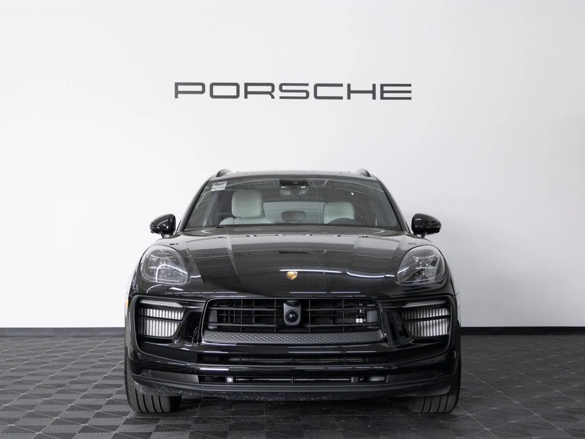 2026 Porsche Macan S (95B), 10/20