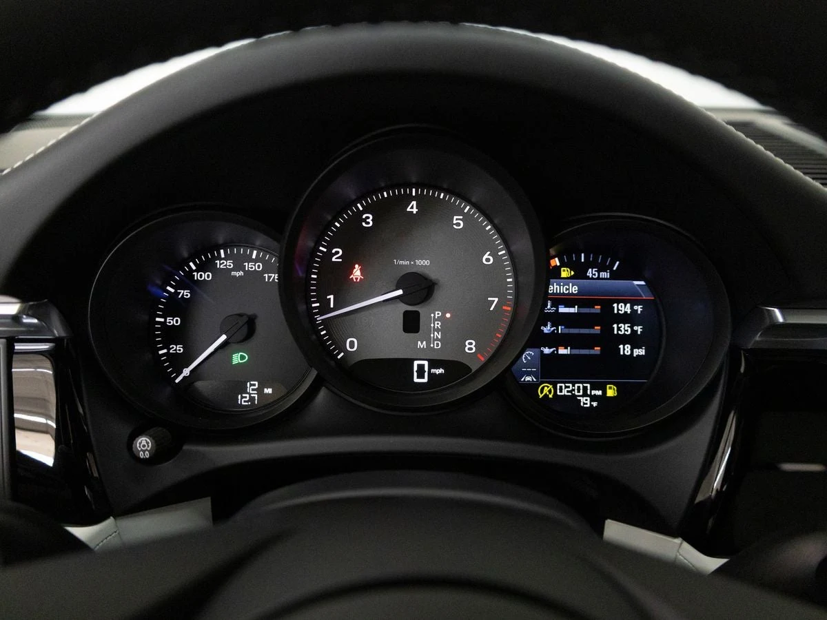 2026 Porsche Macan S (95B), 20/20