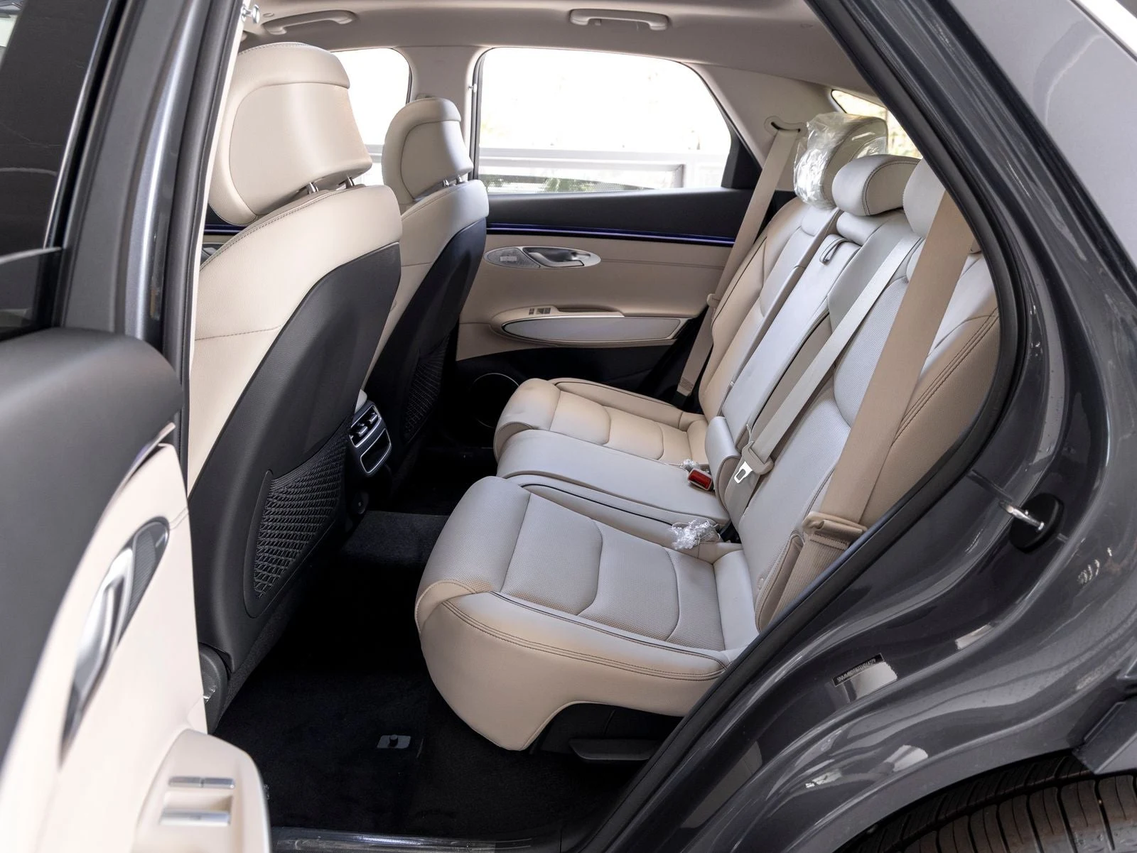 2026 Genesis GV70 2.5T Advanced (2024 Update), 19/20