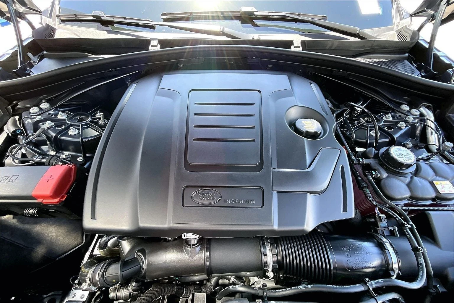 2026 Land Rover Range Rover Velar Dynamic SE (L560), 11/14