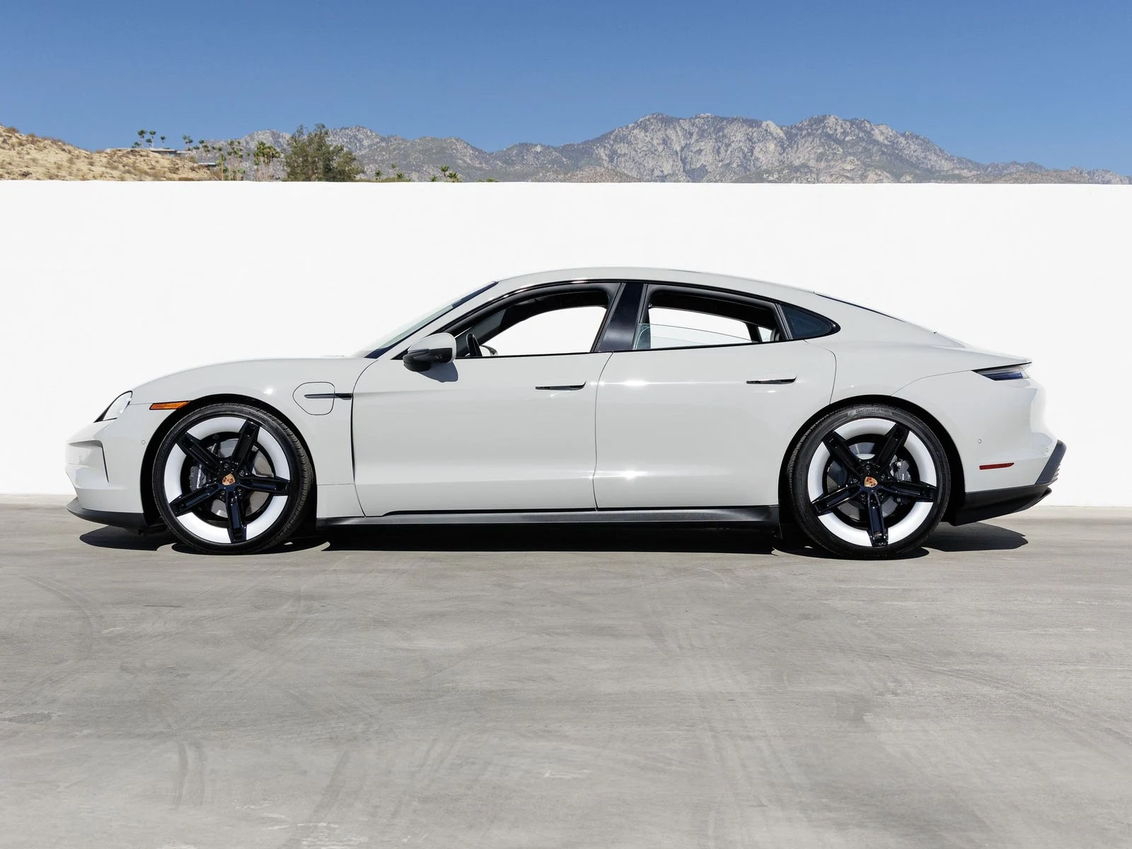2026 Porsche Taycan 4 Sedan (2025 Update), 2/20