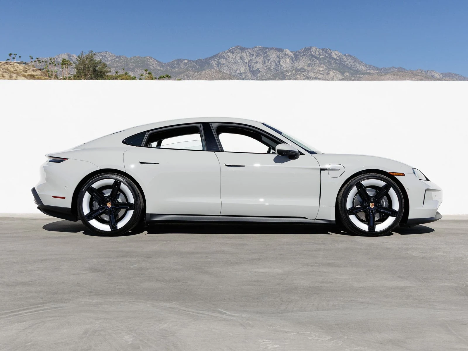 2026 Porsche Taycan 4 Sedan (2025 Update), 8/20