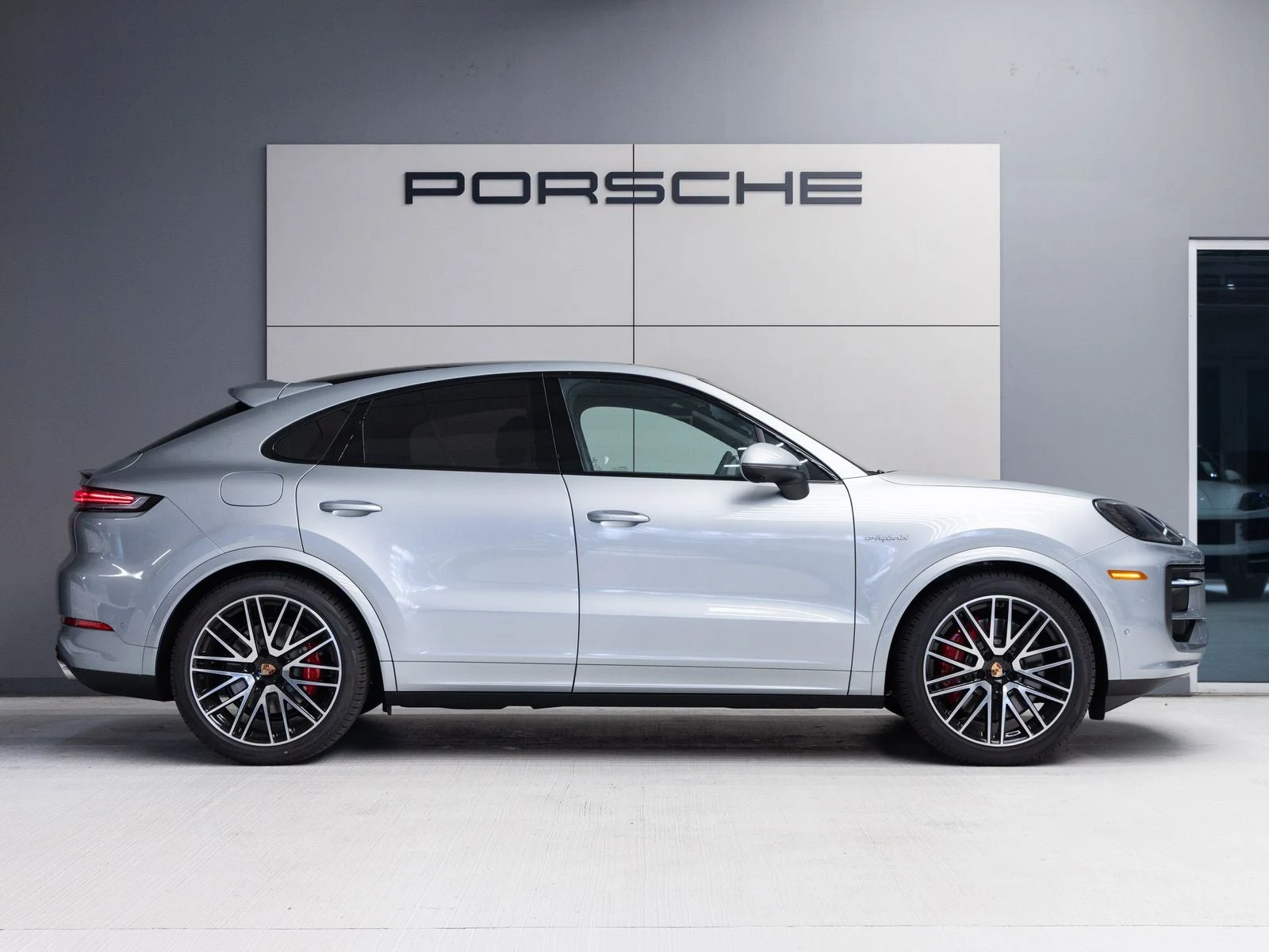 2026 Porsche Cayenne S E-Hybrid Coupé (3rd Generation), 8/20