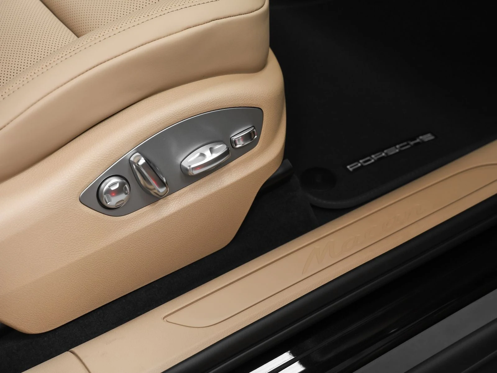 2026 Porsche Macan (95B), 17/20