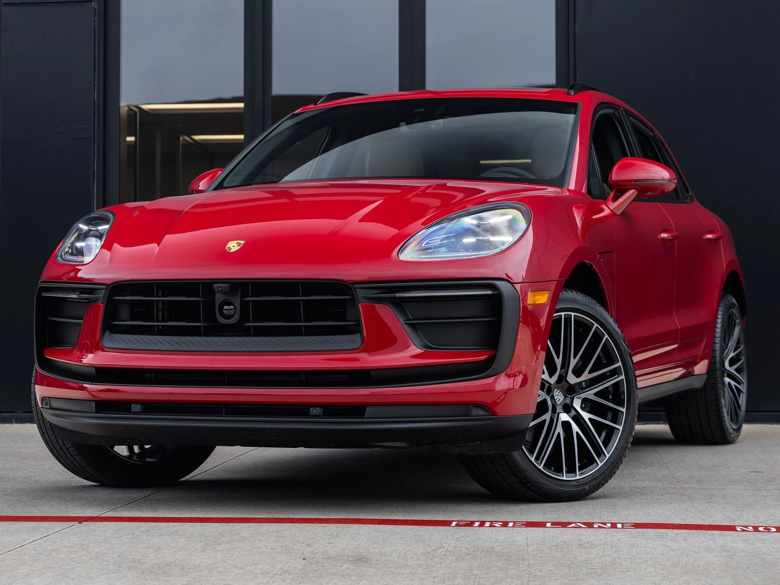 Porsche Macan (95B) · Carmine Red · Indigo Auto Group