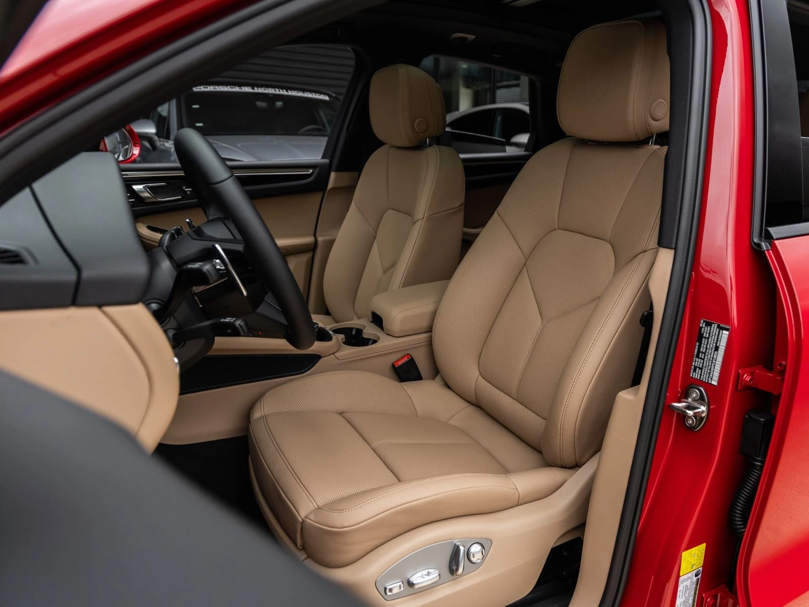 2026 Porsche Macan (95B), 5/20