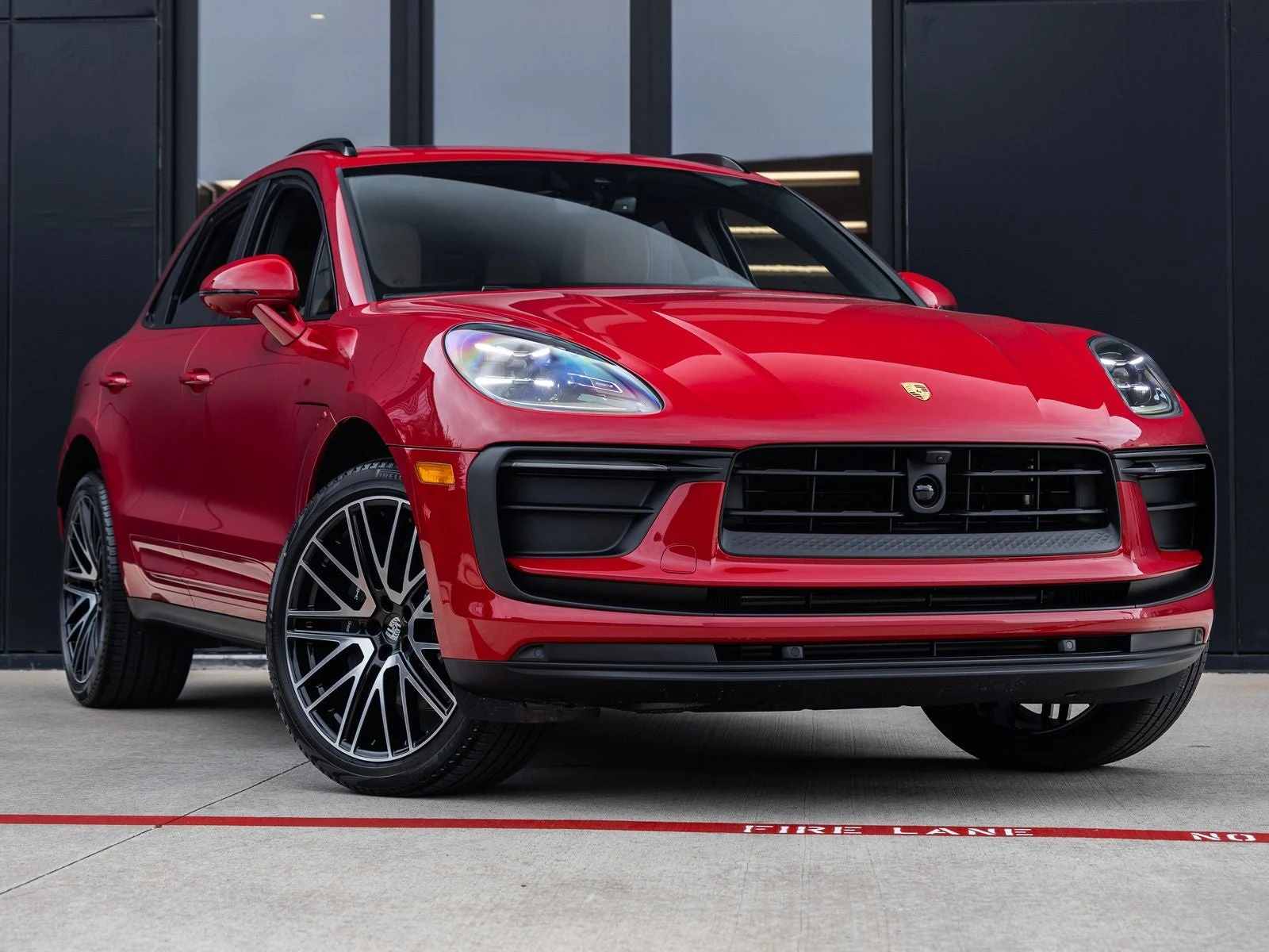 2026 Porsche Macan (95B), 6/20