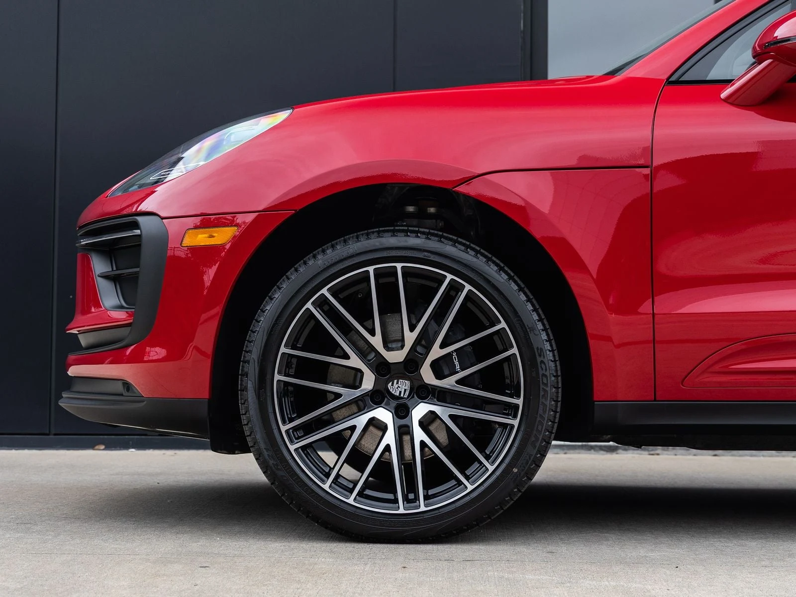 2026 Porsche Macan (95B), 13/20