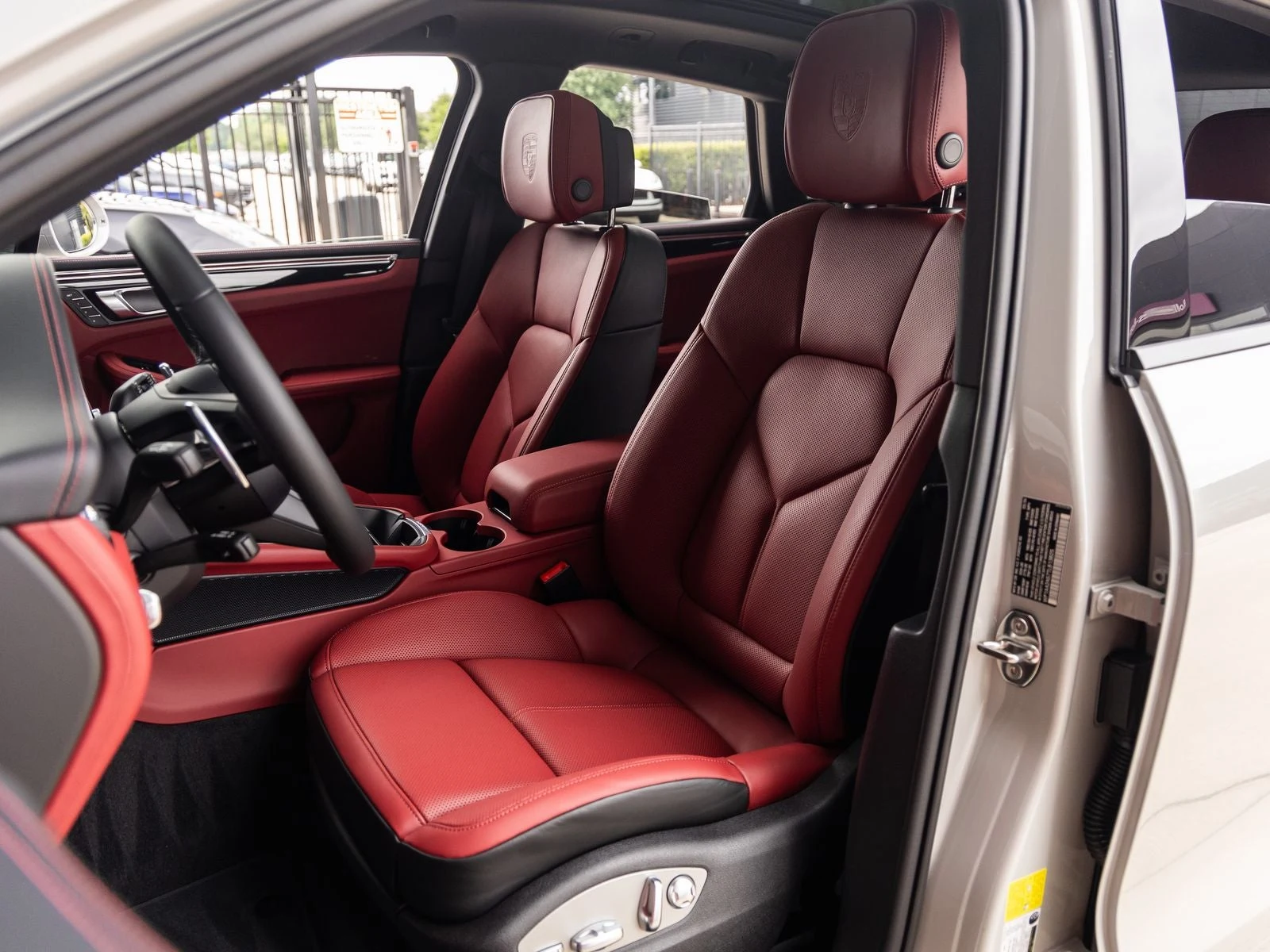 2026 Porsche Macan (95B), 5/20