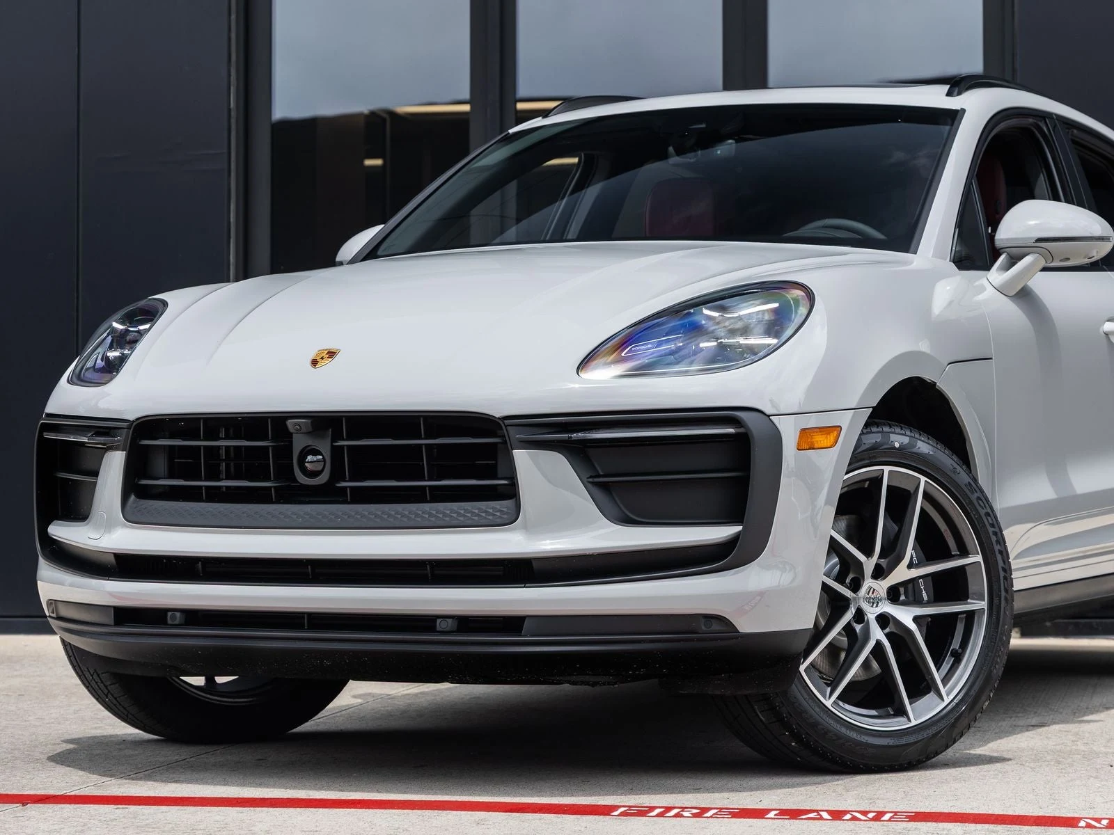 2026 Porsche Macan (95B), 7/20