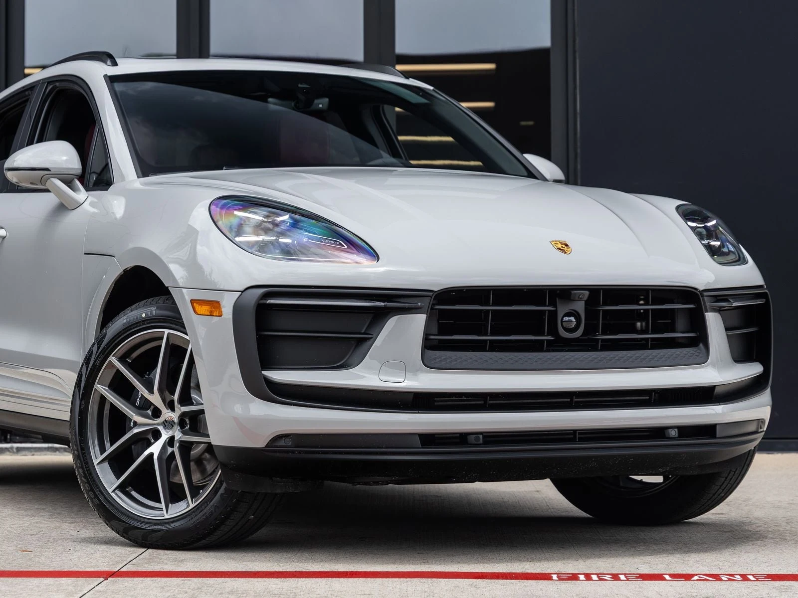 2026 Porsche Macan (95B), 9/20