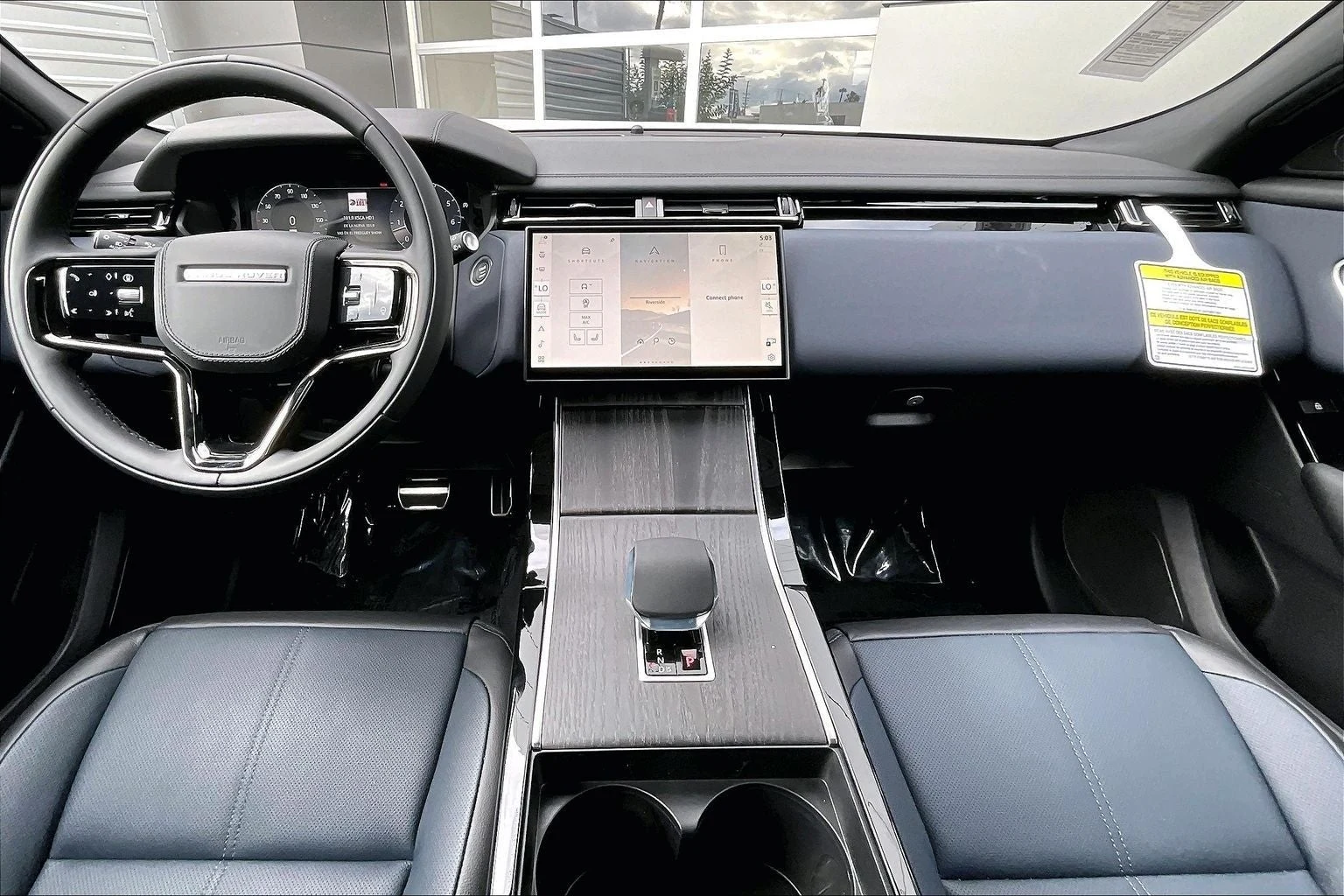 2026 Land Rover Range Rover Velar Dynamic SE (L560), 5/14