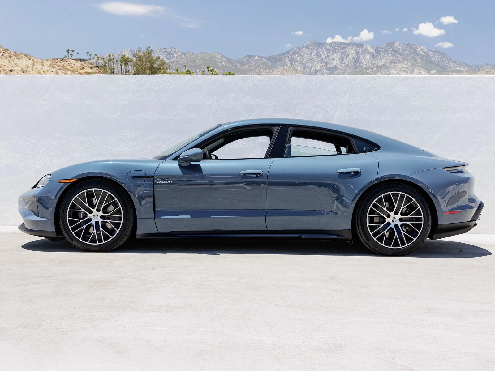 2026 Porsche Taycan 4 Sedan (2025 Update), 2/20