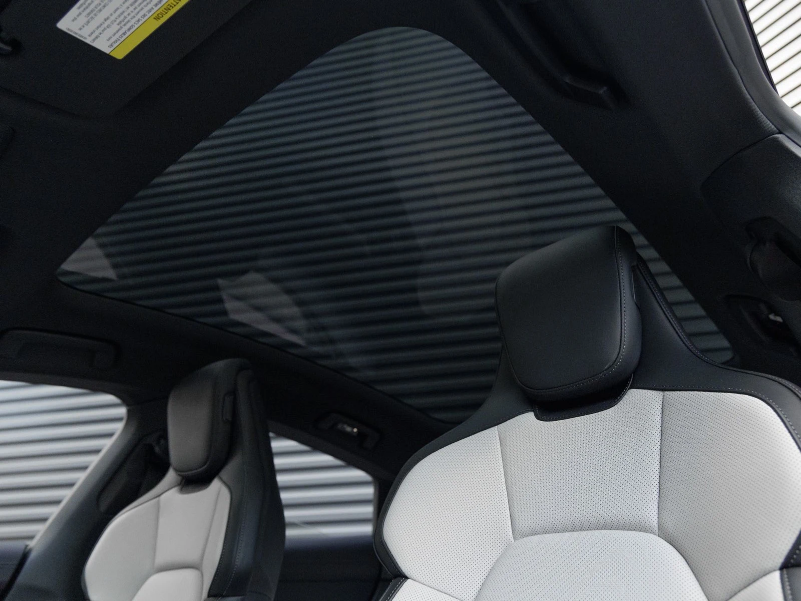 2026 Porsche Taycan 4 Sedan (2025 Update), 16/20