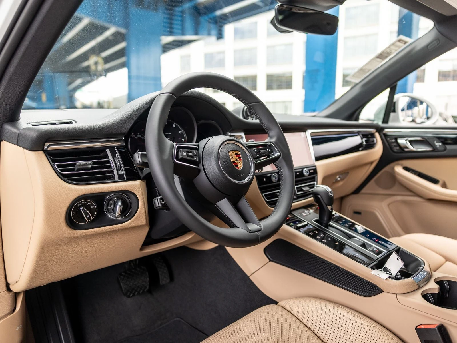 2026 Porsche Macan (95B), 4/20