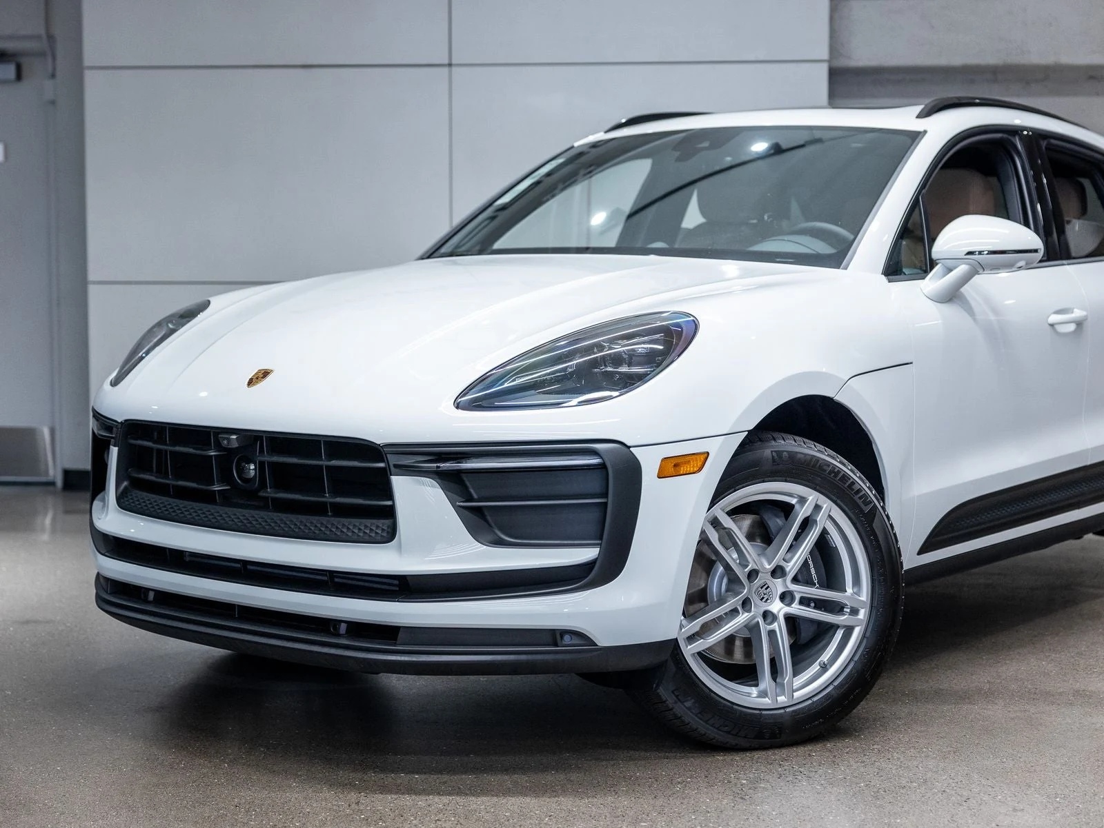 2026 Porsche Macan (95B), 19/20
