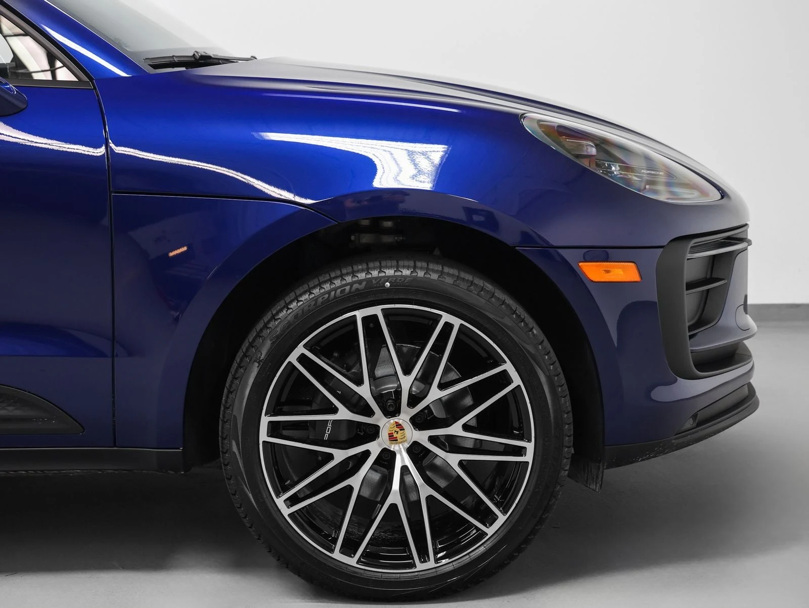 2026 Porsche Macan (95B), 14/20
