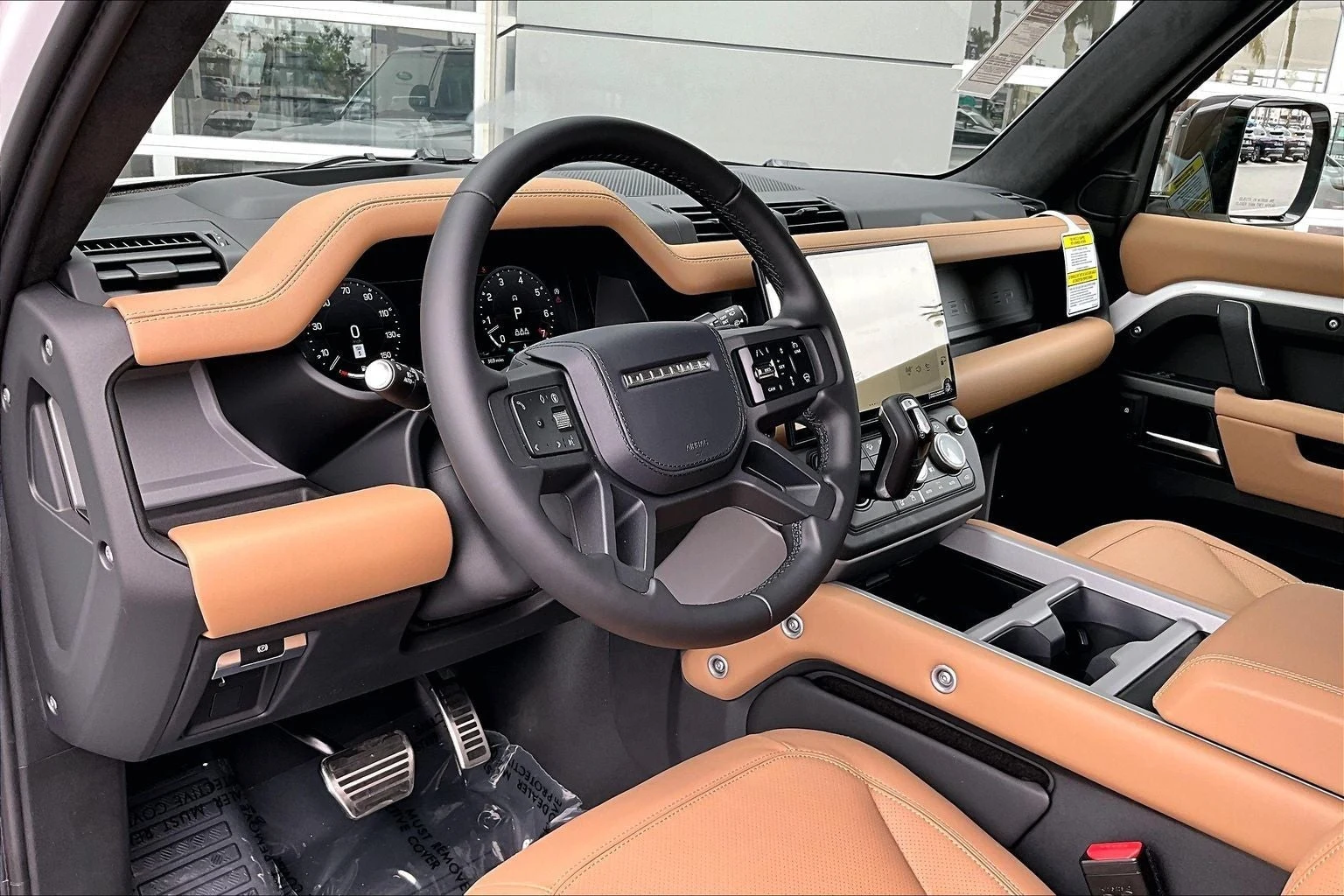 2026 Land Rover Defender 110 V8 (L663), 6/14