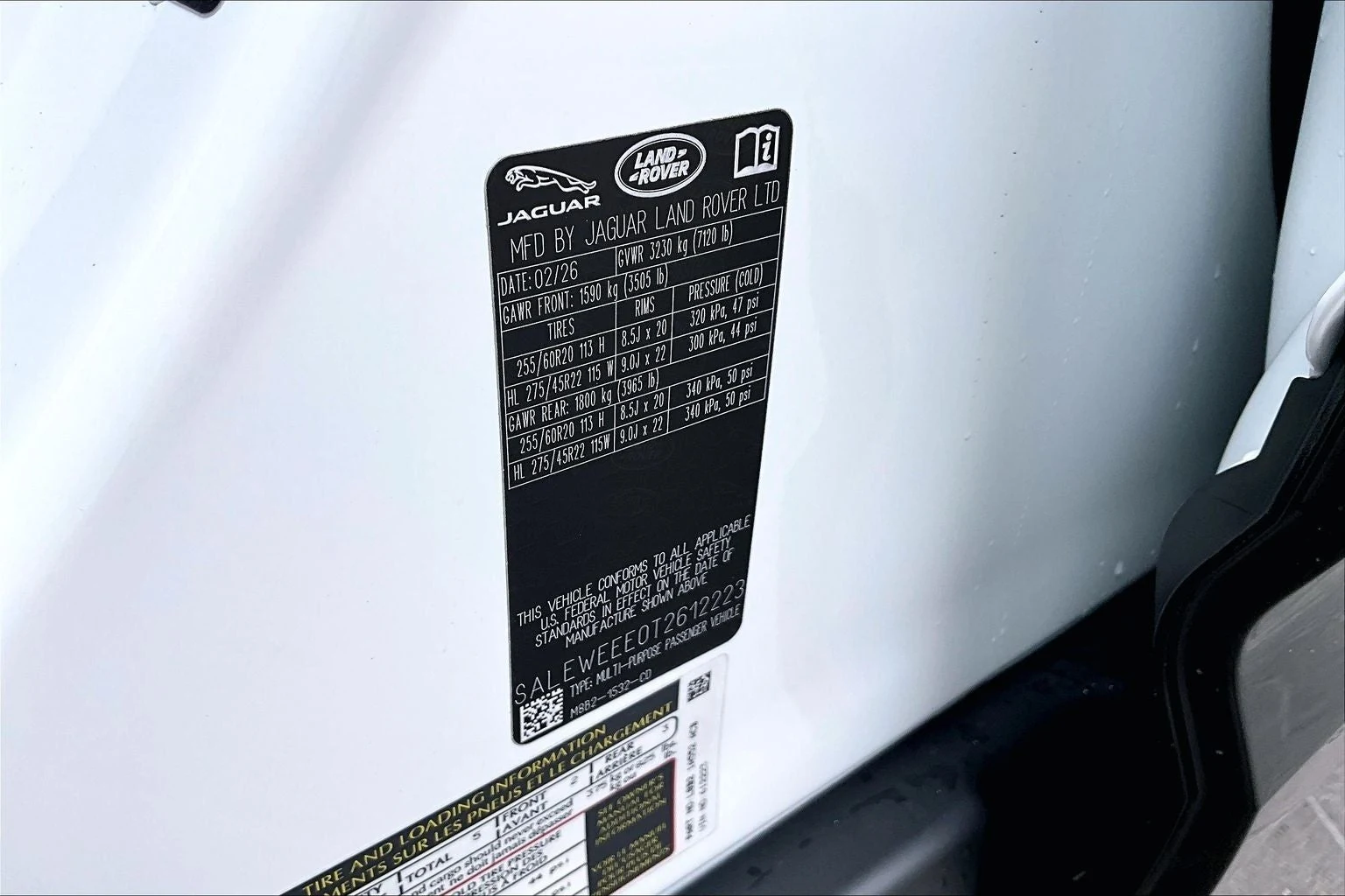 2026 Land Rover Defender 110 V8 (L663), 13/14