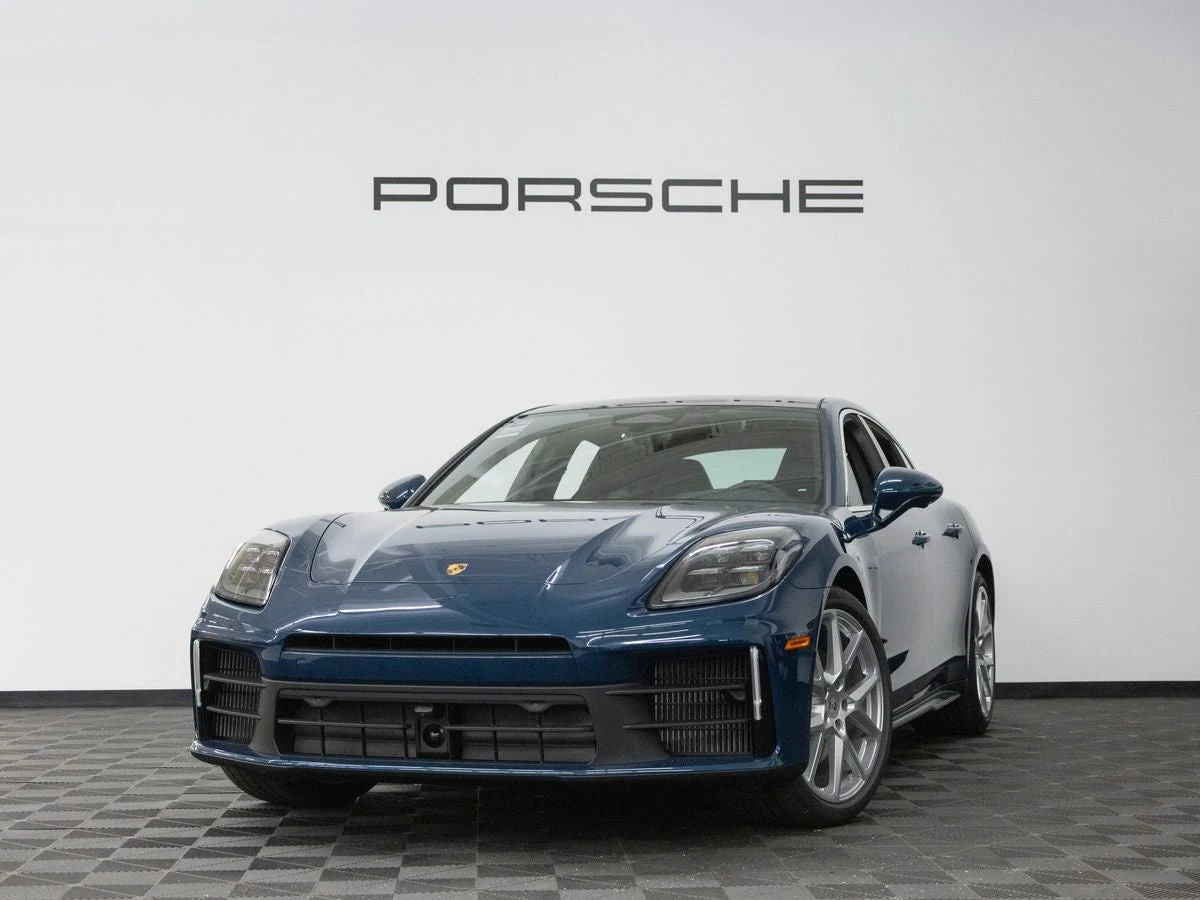 Porsche Panamera 4 (976) · Montego Blue Metallic · Indigo Auto Group
