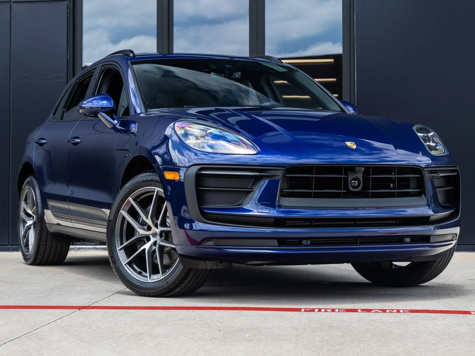 2026 Porsche Macan (95B), 6/20