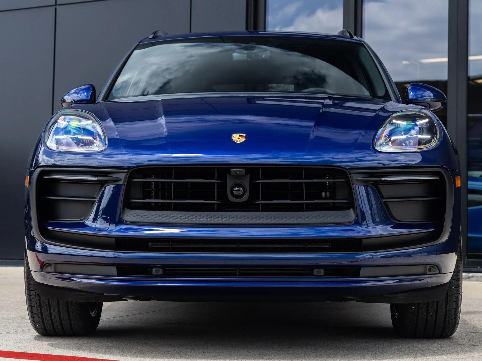 2026 Porsche Macan (95B), 8/20