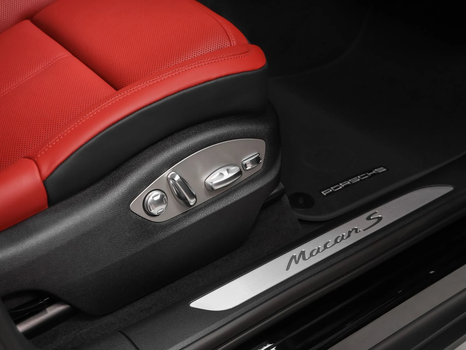 2026 Porsche Macan S (95B), 20/20