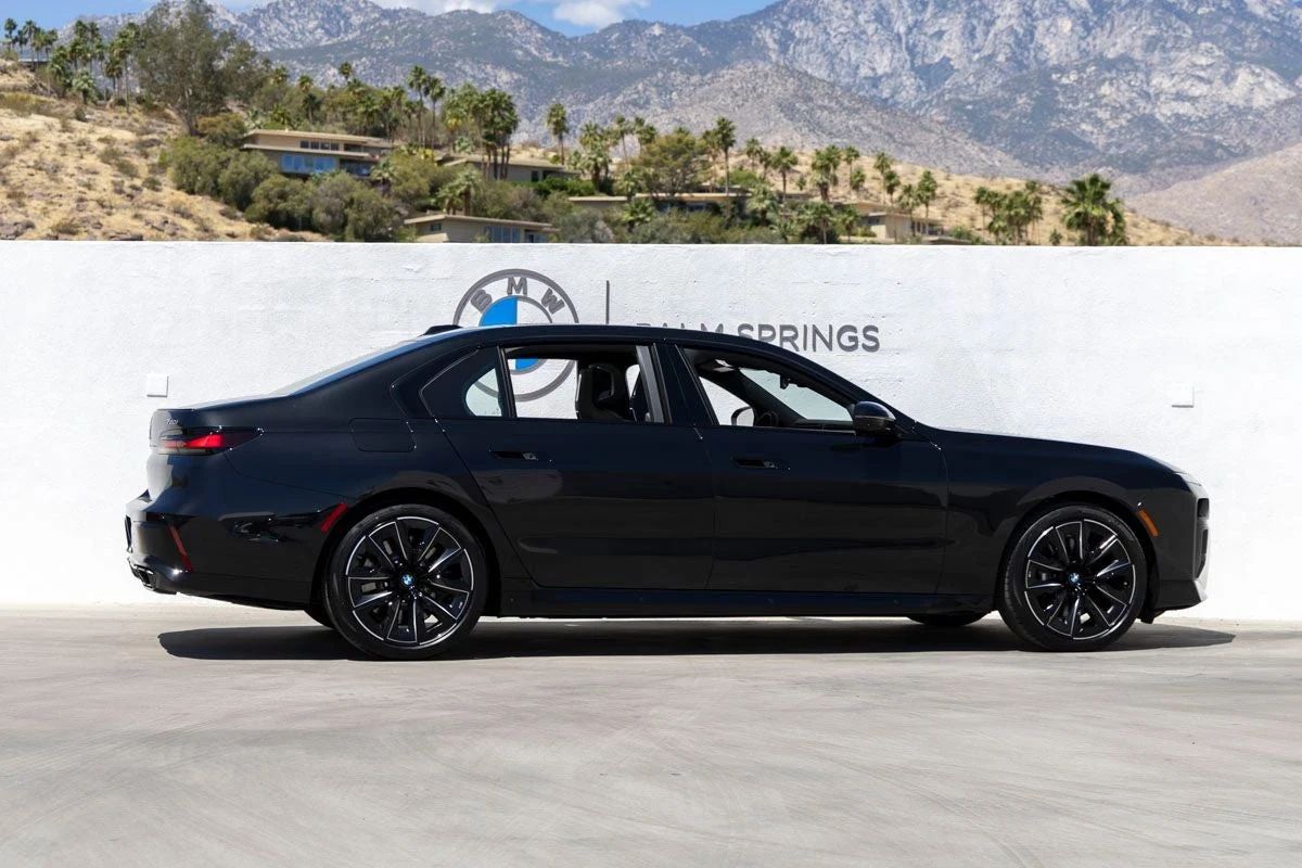 2026 BMW 760i xDrive (G70), 5/20