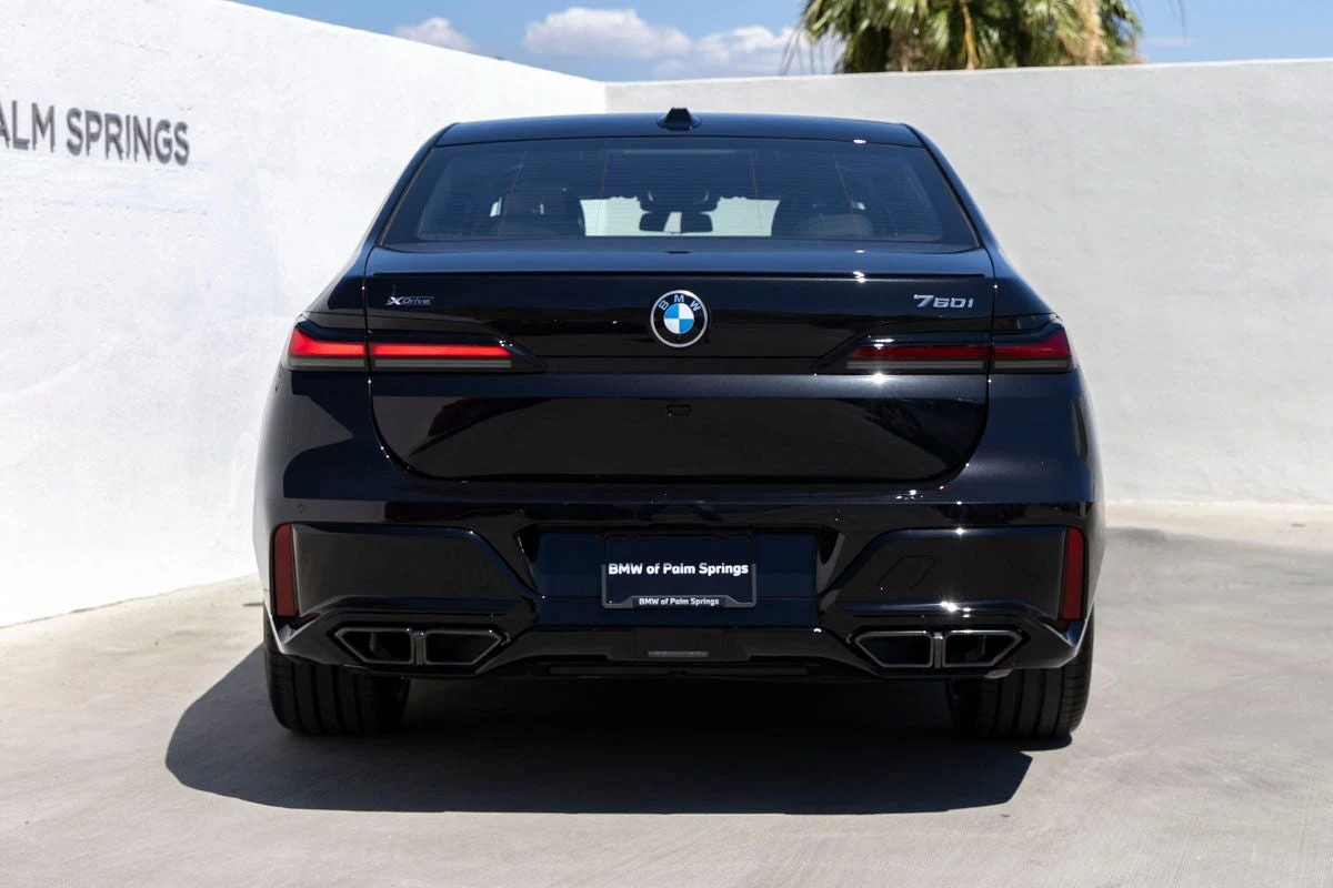 2026 BMW 760i xDrive (G70), 7/20
