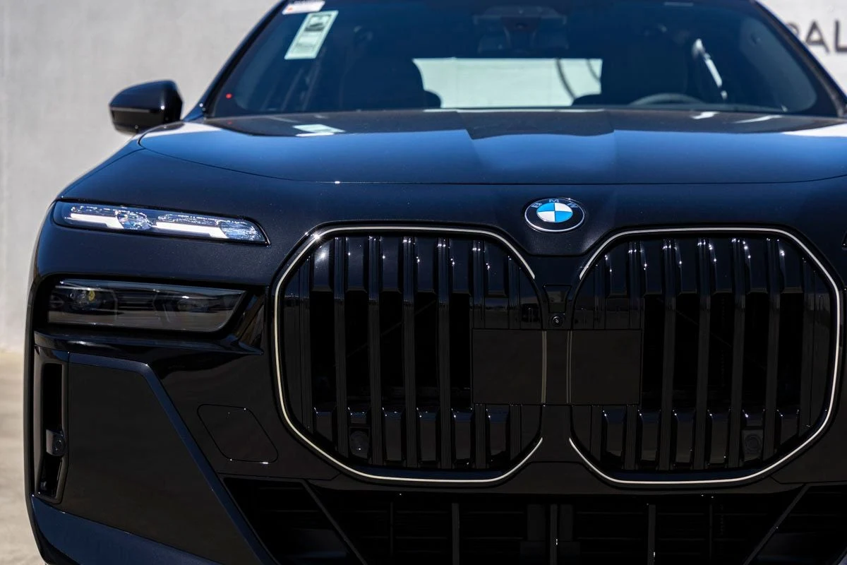 2026 BMW 760i xDrive (G70), 9/20